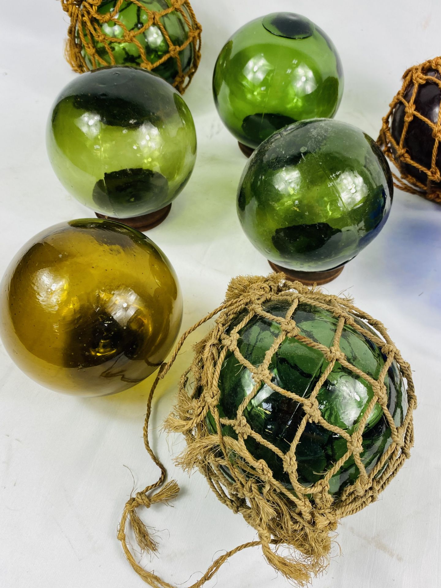 Eight glass fishing floats - Image 2 of 6