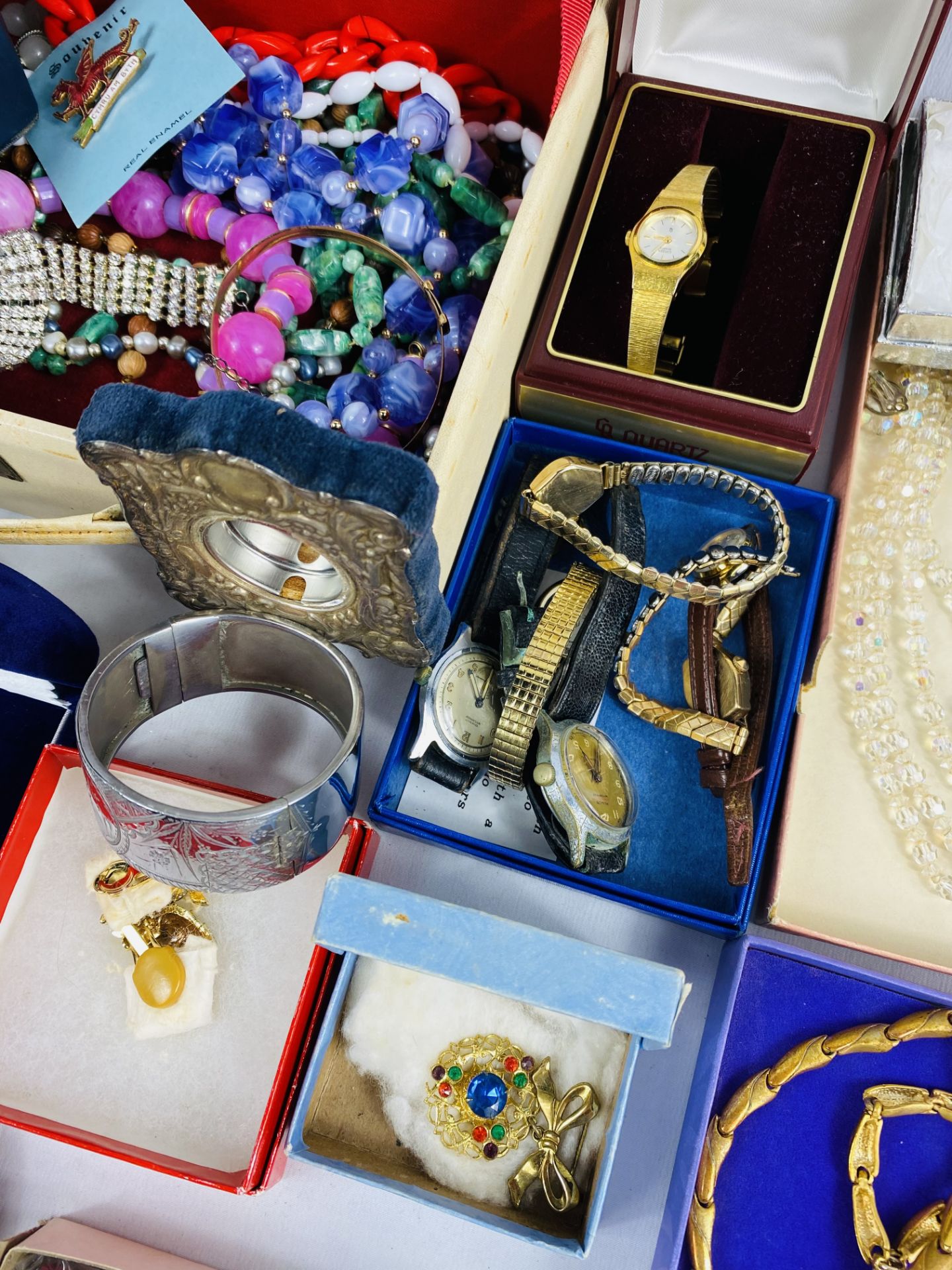 Quantity of costume jewellery - Image 3 of 10