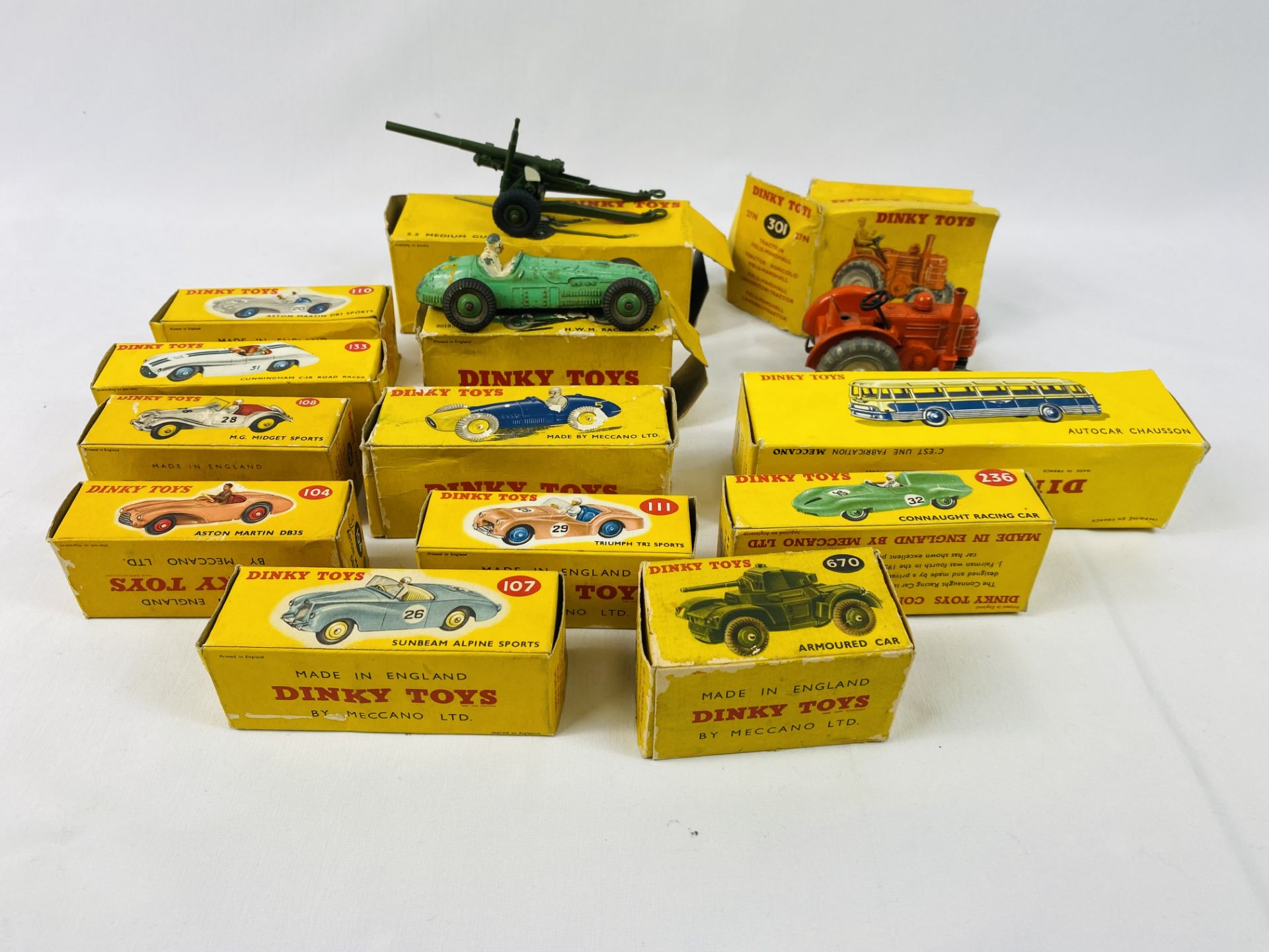 Quantity of boxed Dinky model vehicles - Image 3 of 3