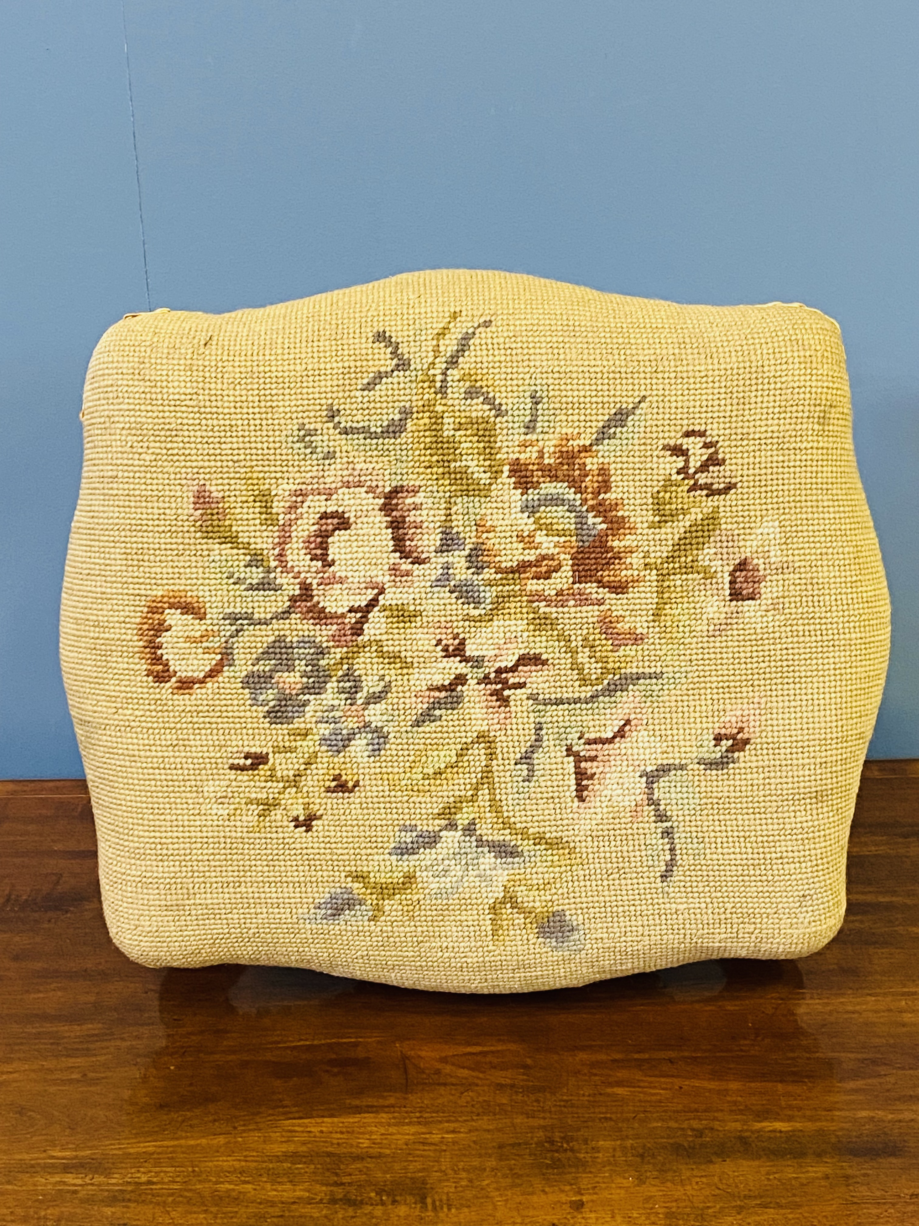 Victorian footstool - Image 5 of 5