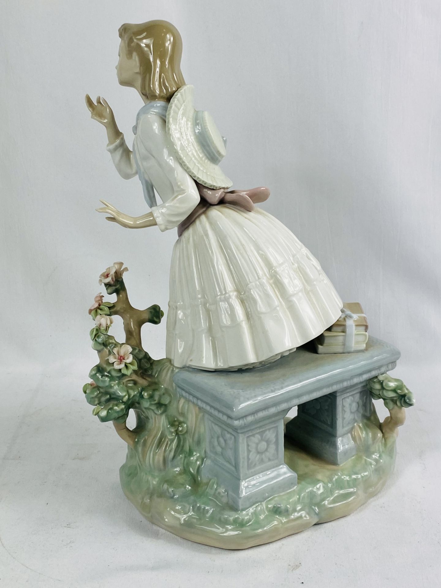 Two Lladro figurines - Image 7 of 9