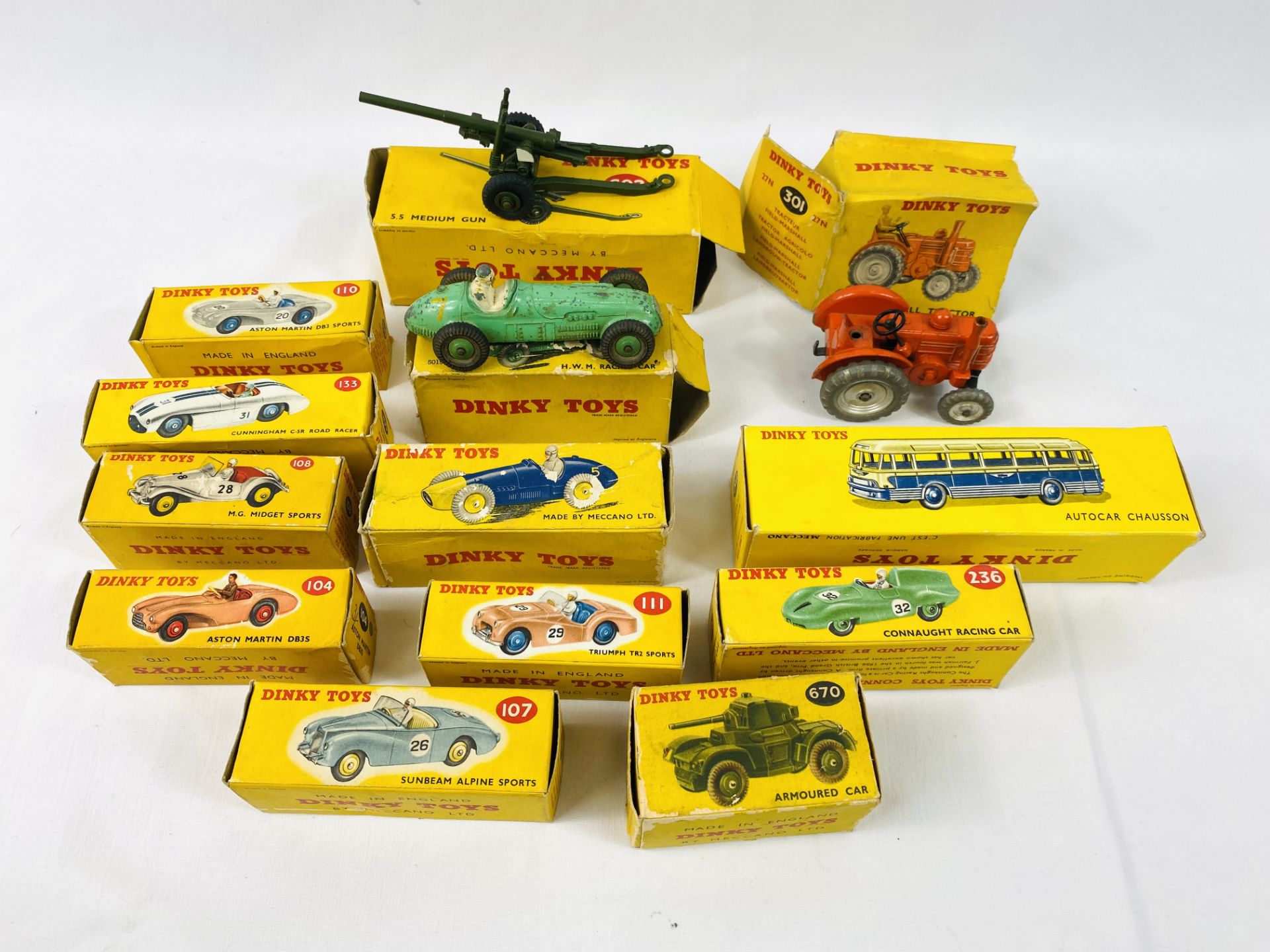 Quantity of boxed Dinky model vehicles - Image 2 of 3
