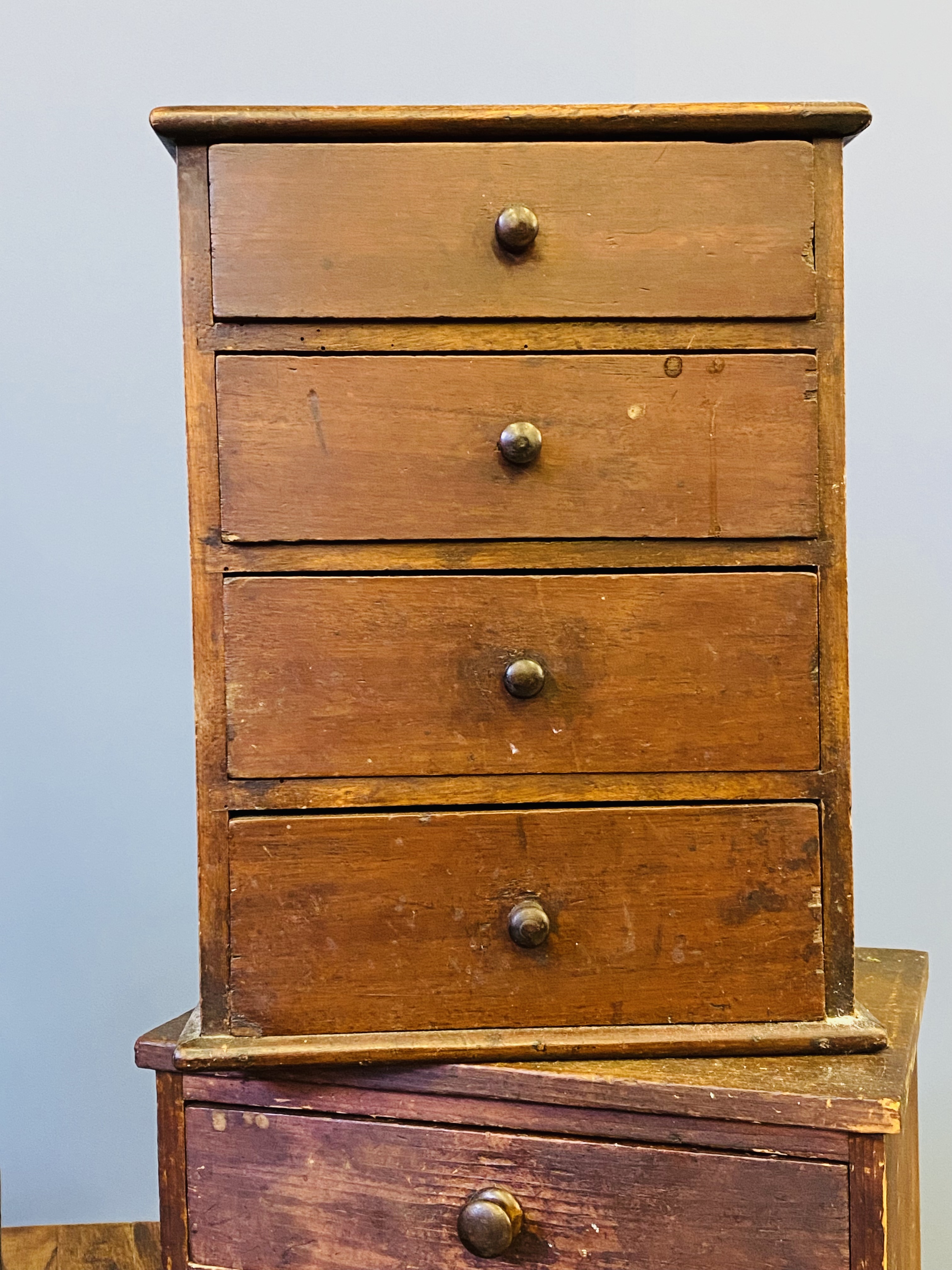 Apprentice chest, two banks of drawers and an oak box - Image 6 of 10