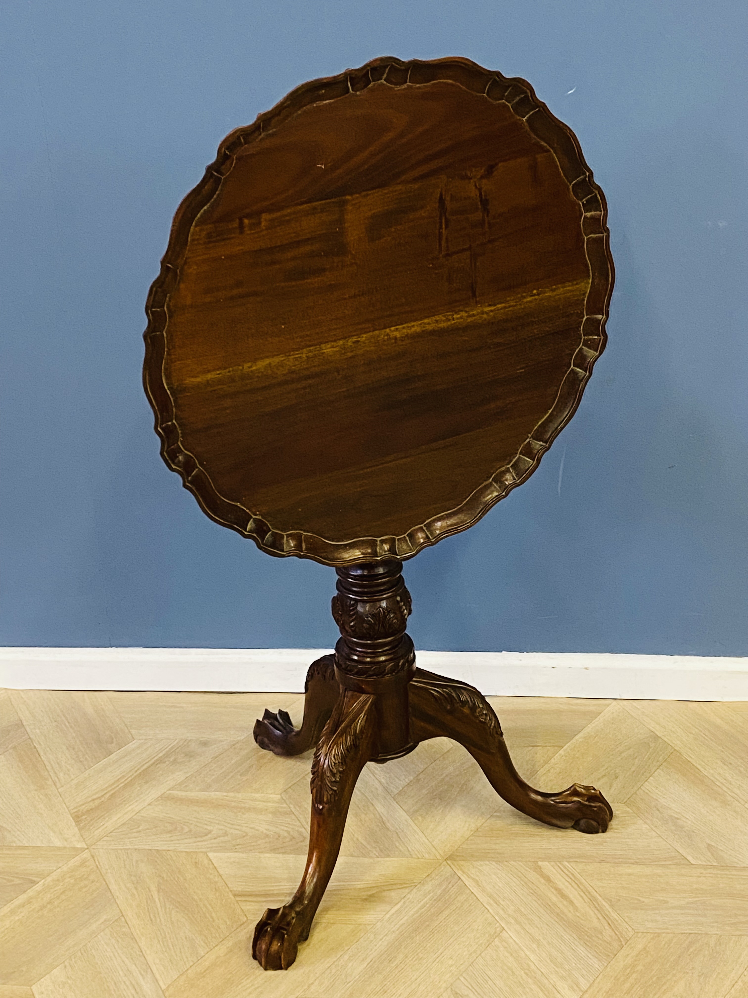 Chippendale style mahogany tripod occasional table - Image 4 of 7