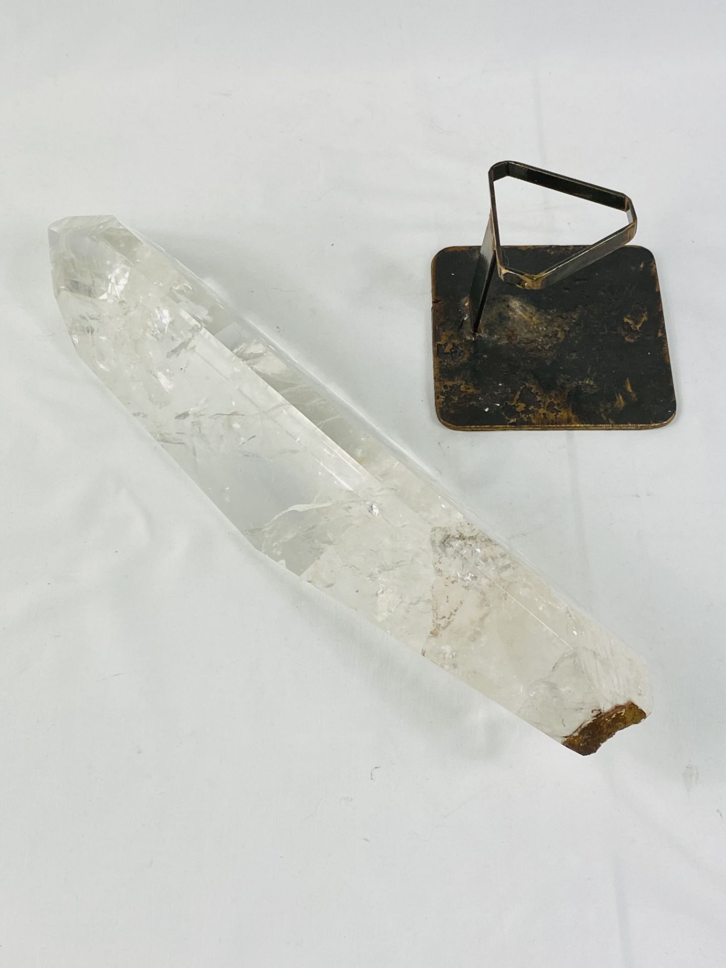 Polished rock crystal mounted in metal base - Image 5 of 6