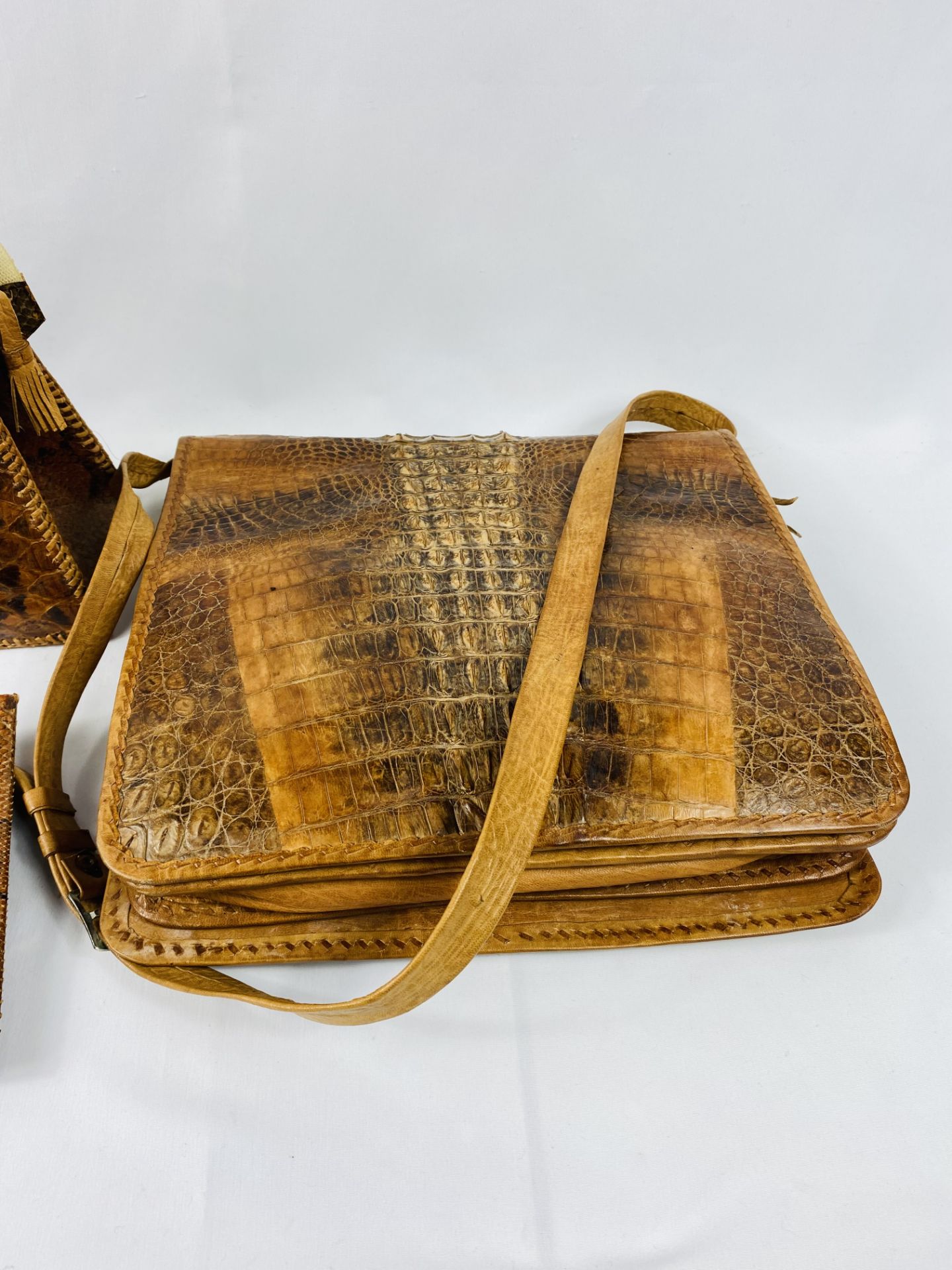 African crocodile handbag and other items. CITIES REGULATIONS APPLY TO THIS LOT. - Image 3 of 3