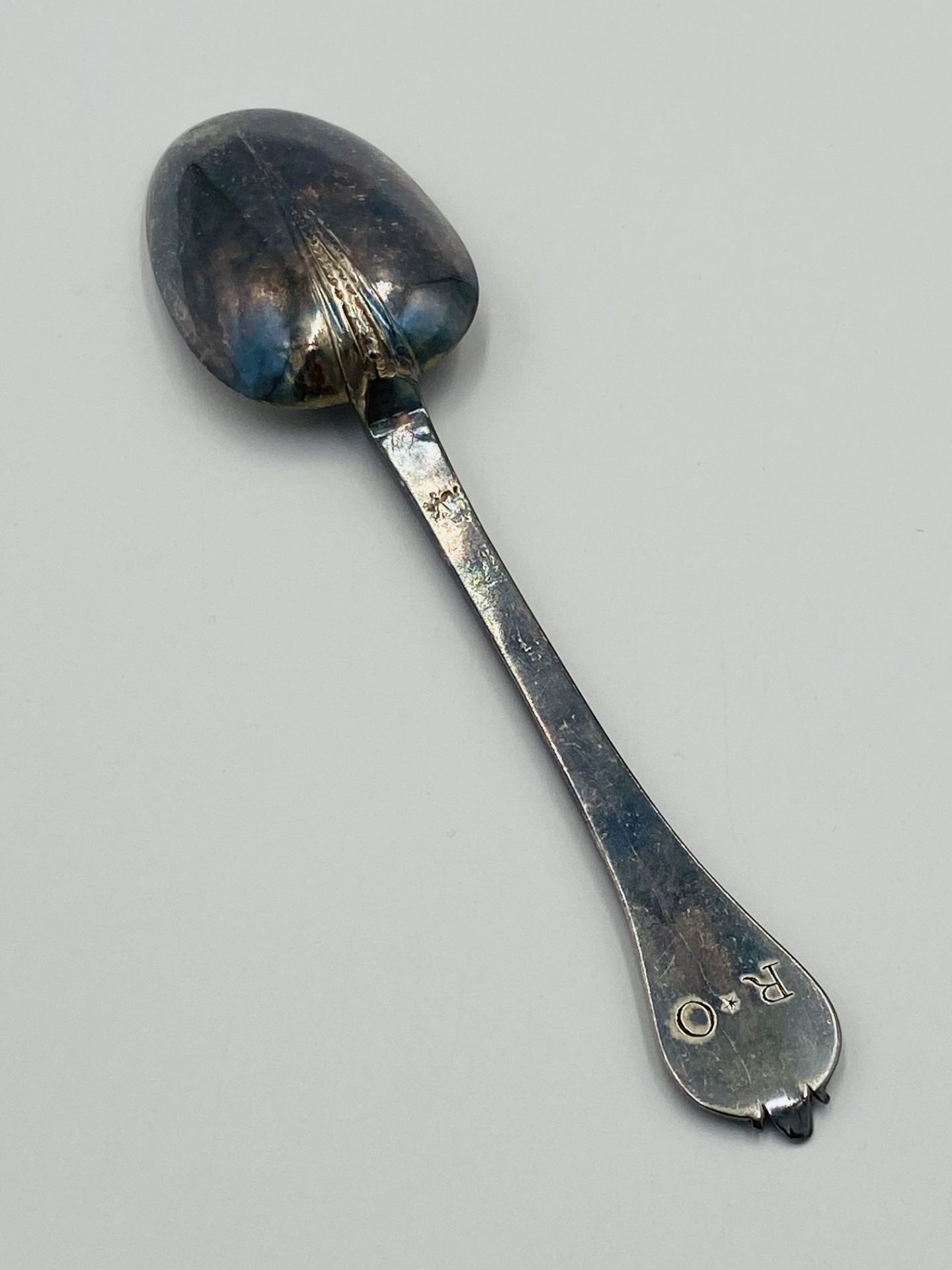 A William III silver Trefid spoon with beaded rat-tail, London 1699 - Bild 3 aus 5