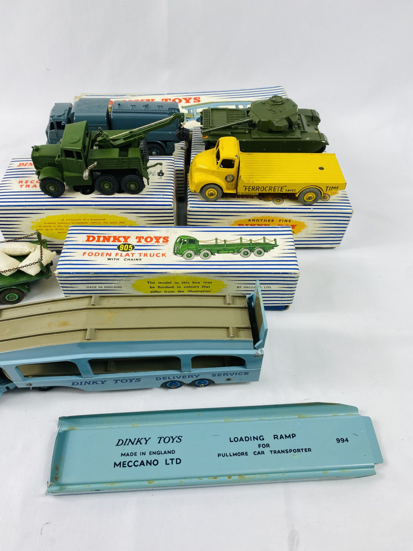 Six boxed Dinky vehicles - Image 2 of 3