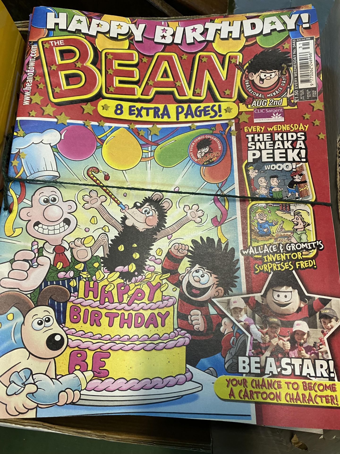 Quantity of mainly Beano comics