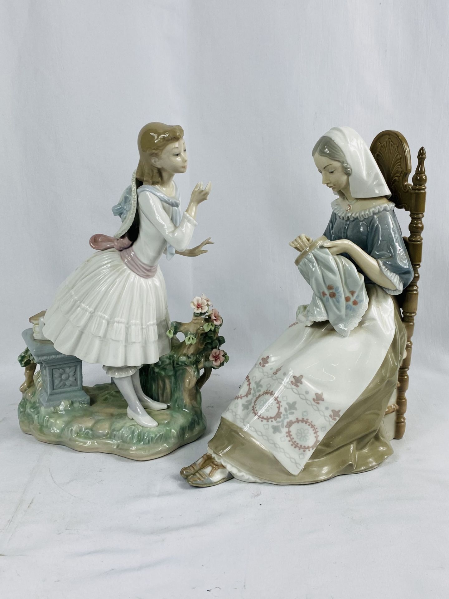 Two Lladro figurines - Image 2 of 9