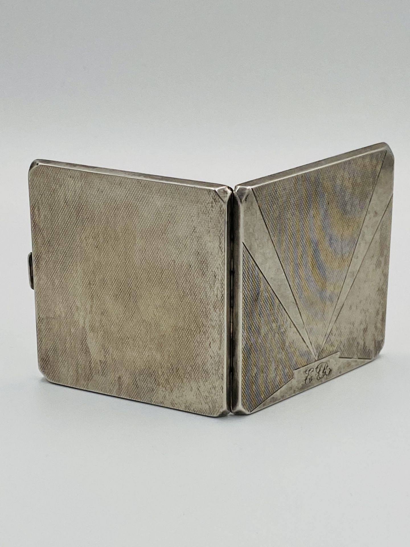 Silver cigarette case - Image 3 of 5