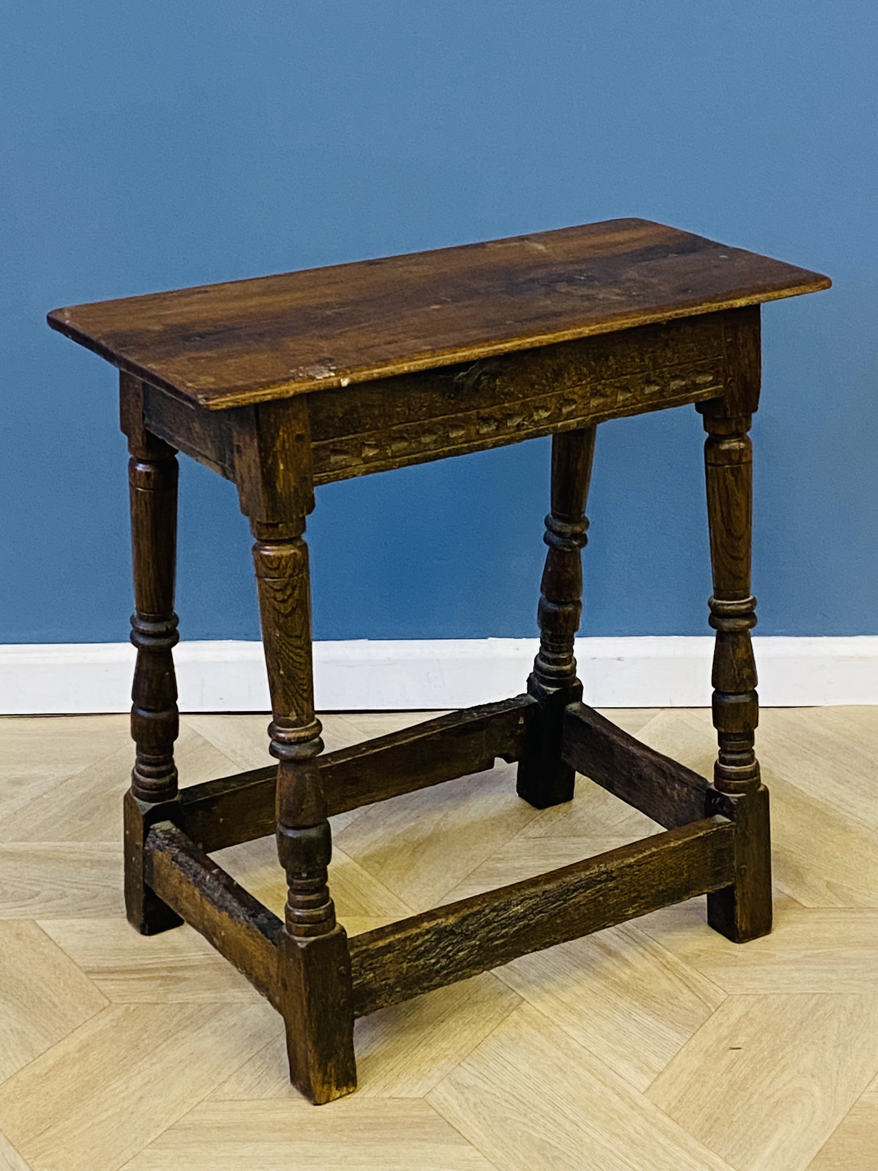 Antique oak joint stool - Image 3 of 6