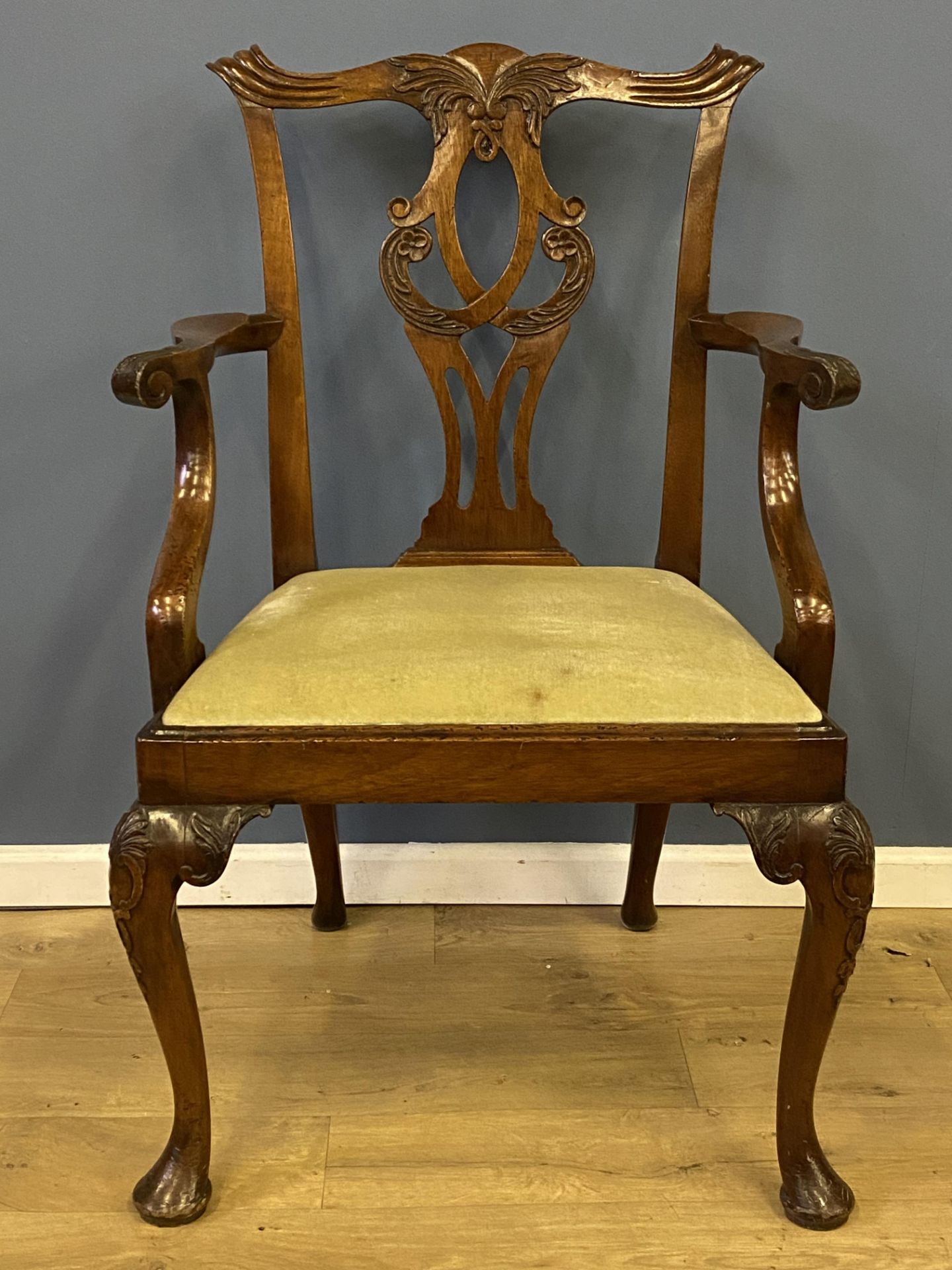 Set of ten 1920's mahogany Chippendale style dining chairs - Image 10 of 13