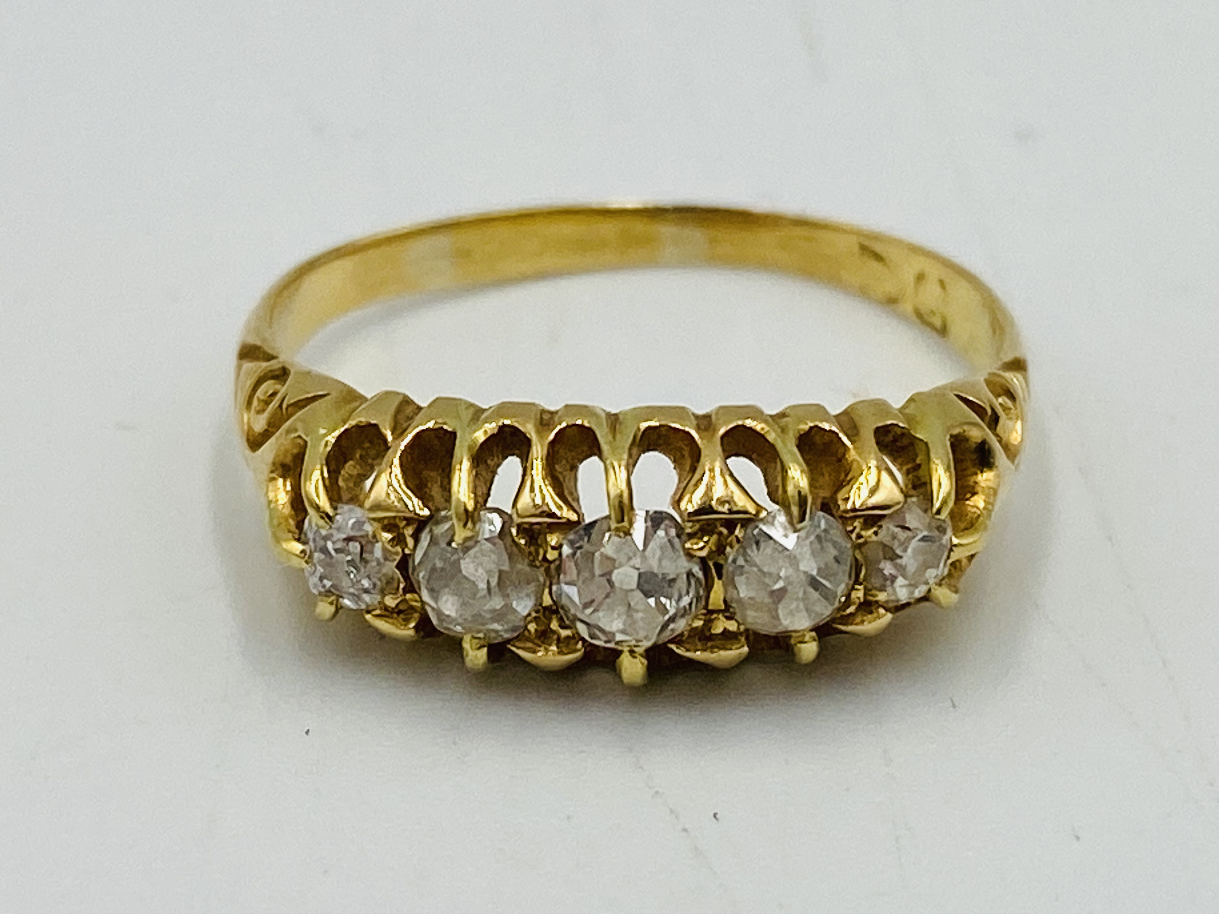 18ct gold ring set with diamonds - Image 3 of 4