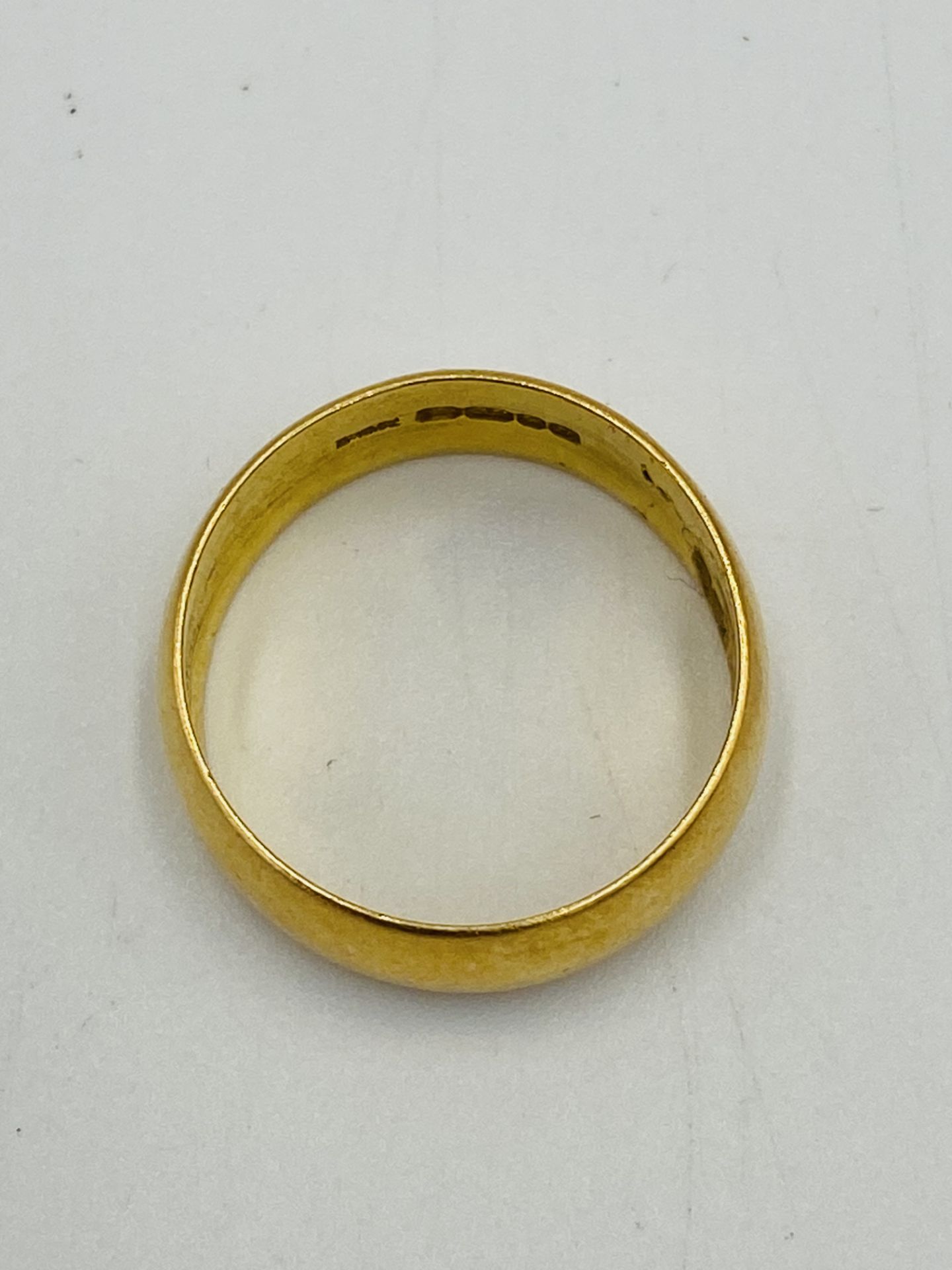 22ct gold band - Image 3 of 3