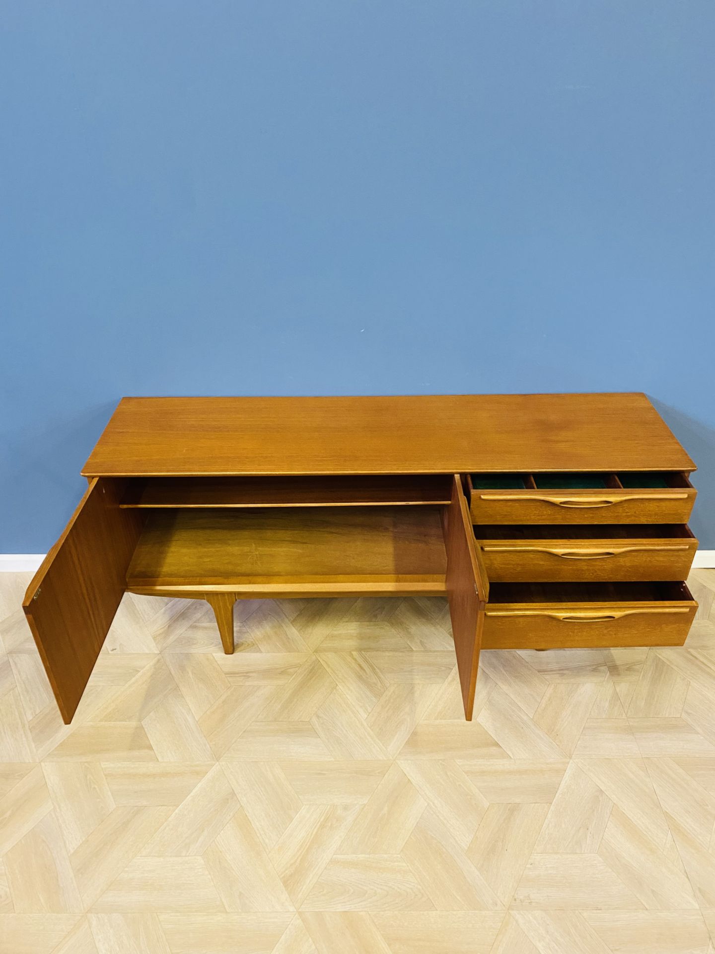 Mid century Jentique teak sideboard - Bild 4 aus 7