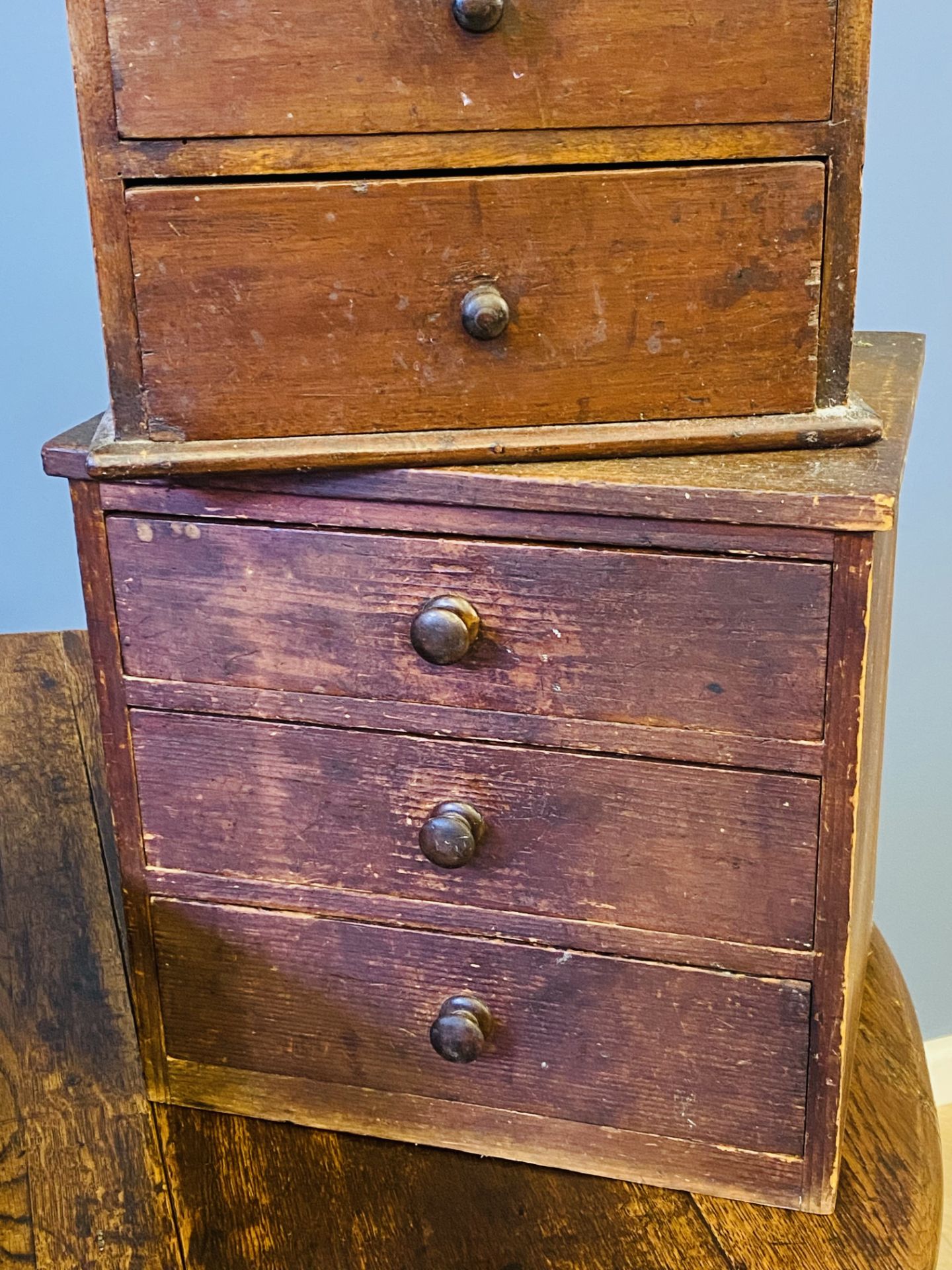 Apprentice chest, two banks of drawers and an oak box - Image 7 of 10