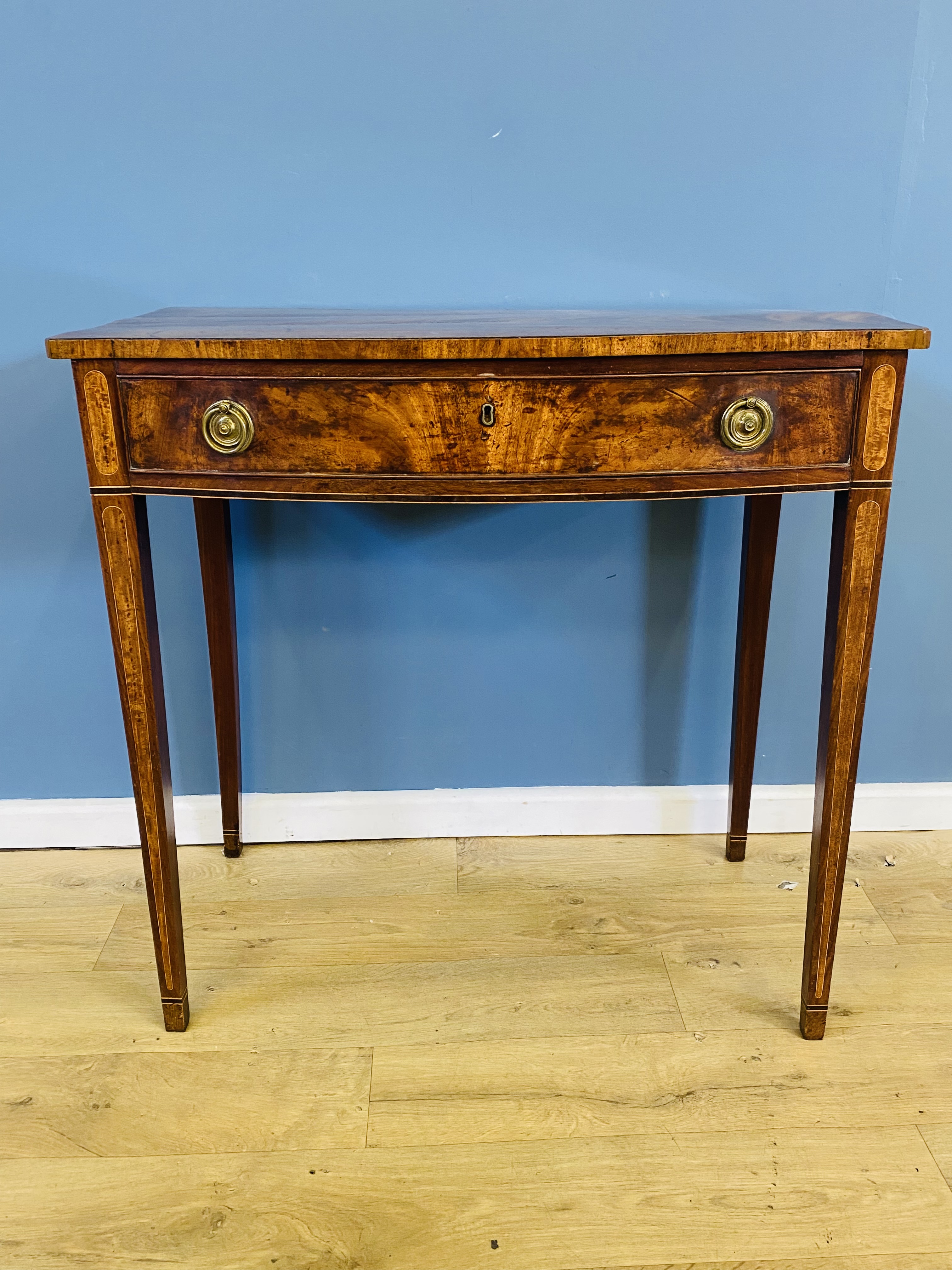 Georgian figured mahogany bow front side table - Bild 4 aus 7