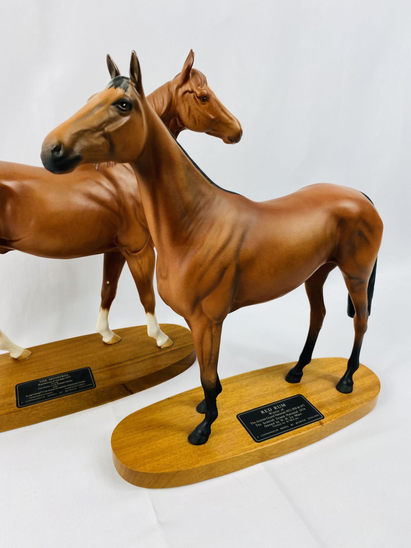 Two Beswick ceramic models of racehorses - Bild 4 aus 6