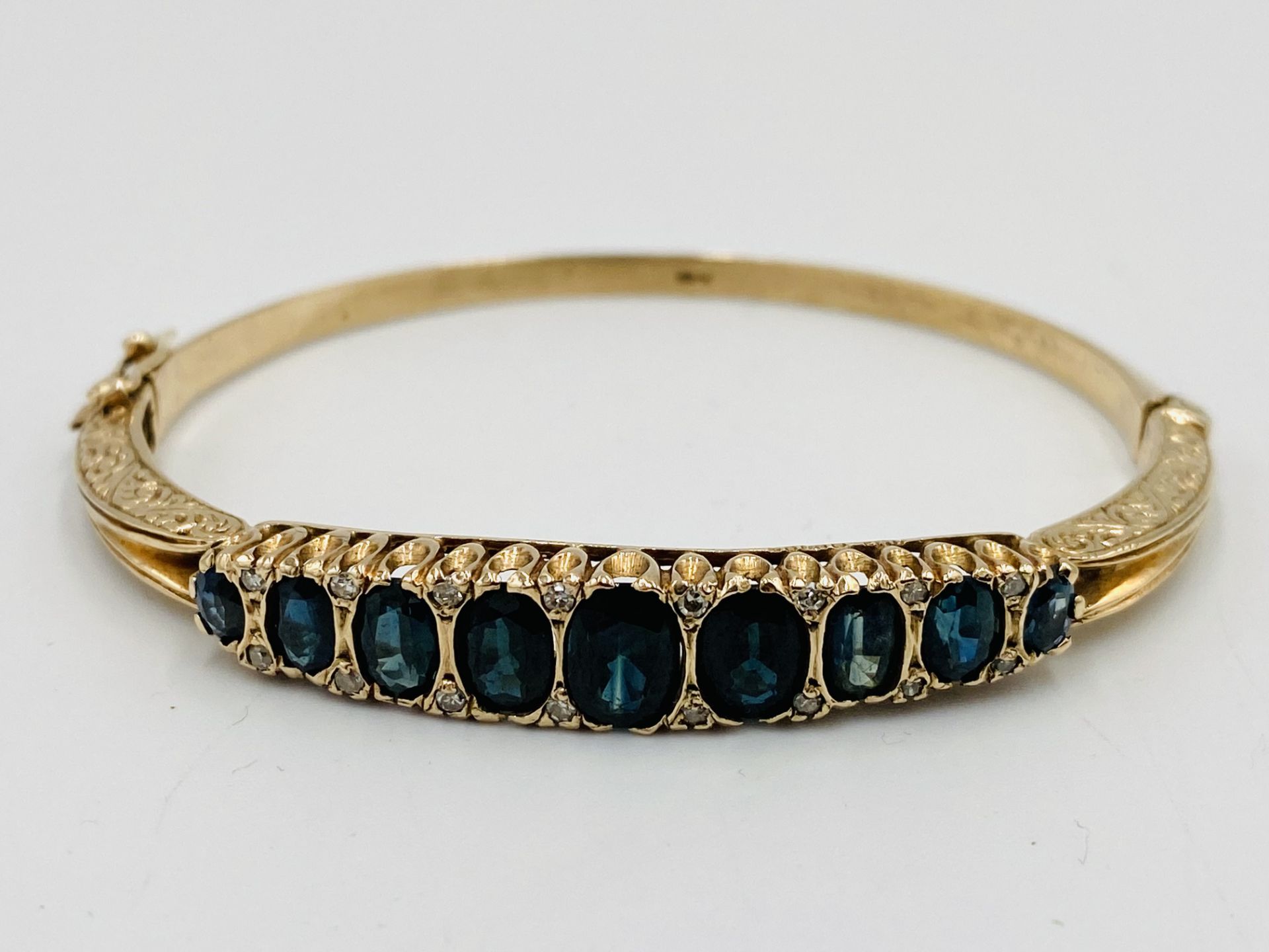 9ct gold and sapphire bracelet