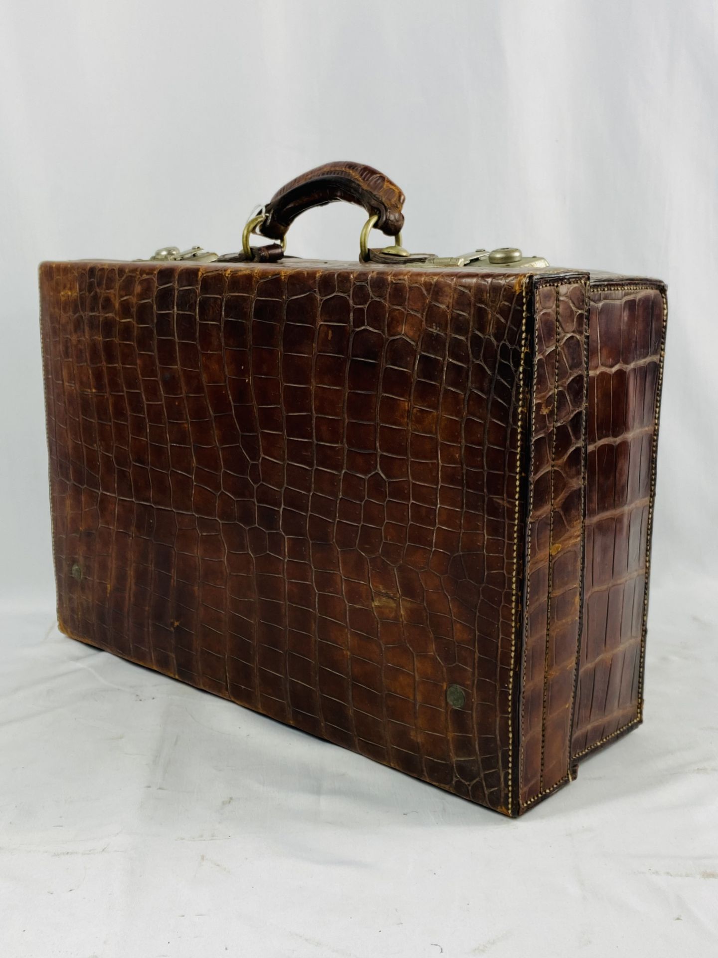 Early 20th century crocodile case. CITIES REGULATIONS APPLY TO THIS LOT. - Bild 9 aus 9