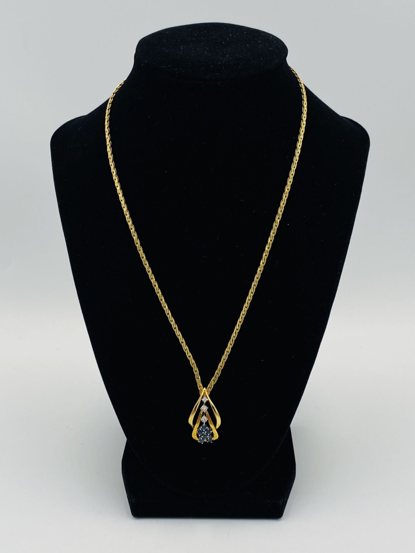 9ct gold, sapphire and diamond necklace - Image 5 of 6