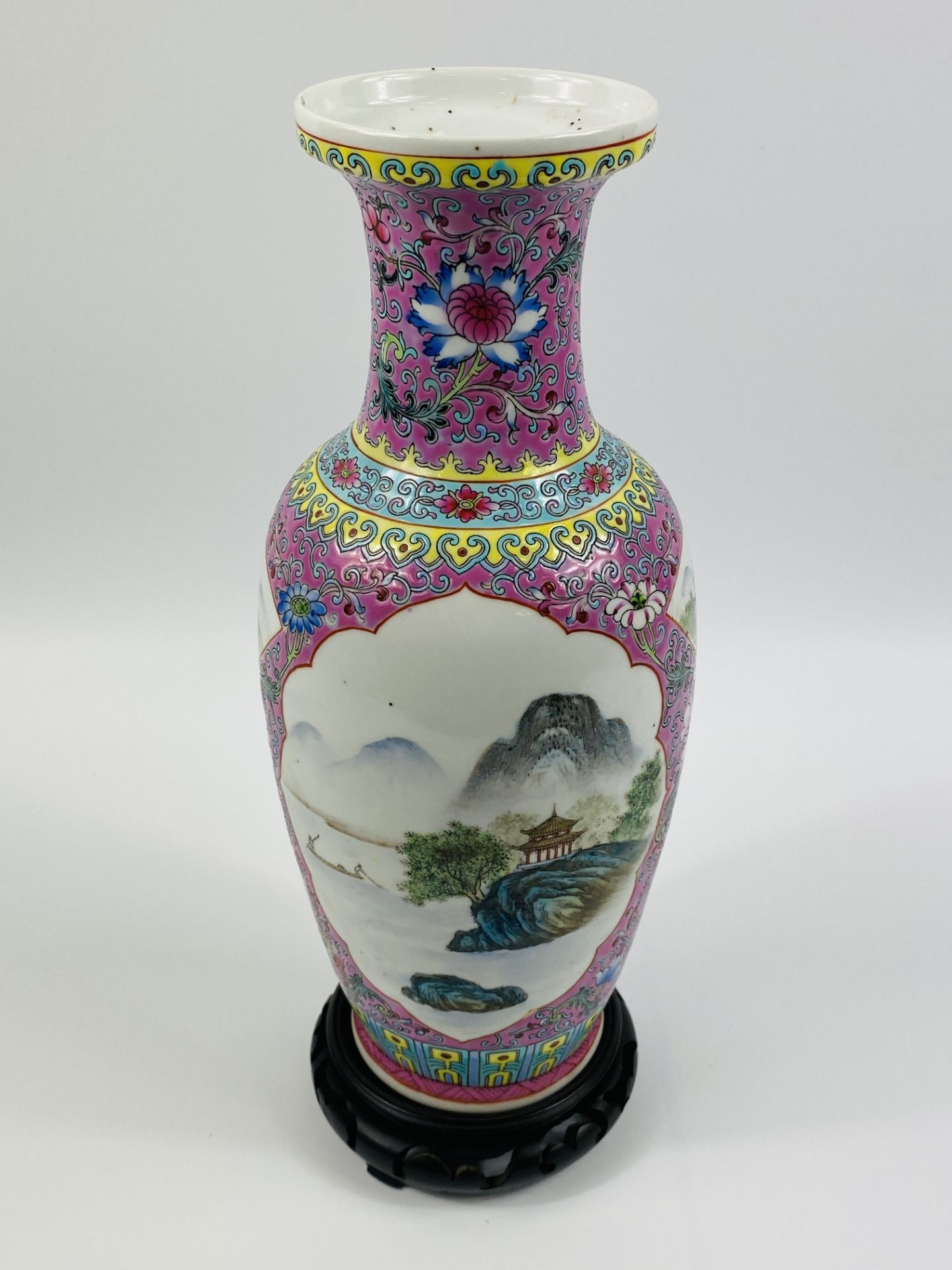 Early 20th century Oriental medallion vase - Image 3 of 3