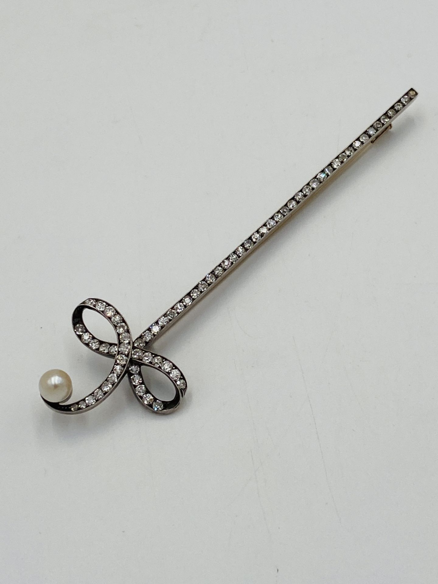 Gold, diamond and pearl brooch - Image 7 of 7