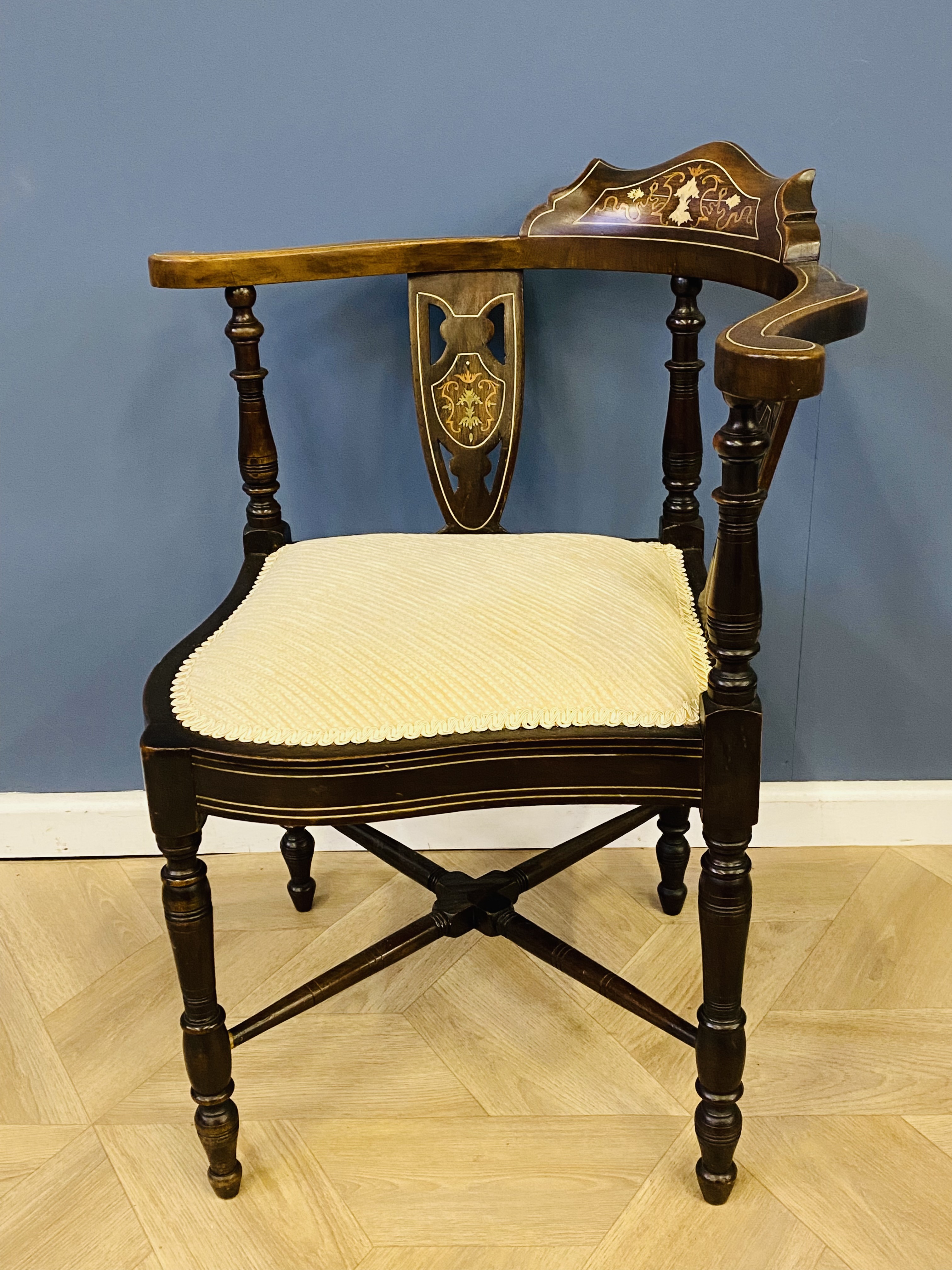 Edwardian mahogany corner chair - Image 6 of 6