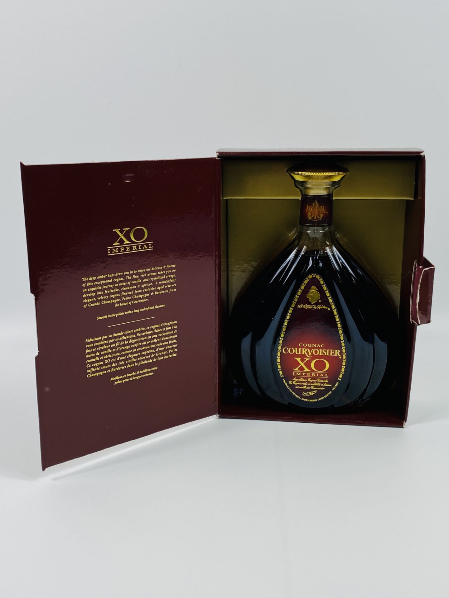 70cl bottle of Cognac Courvoisier XO Imperial in presentation box - Bild 4 aus 4