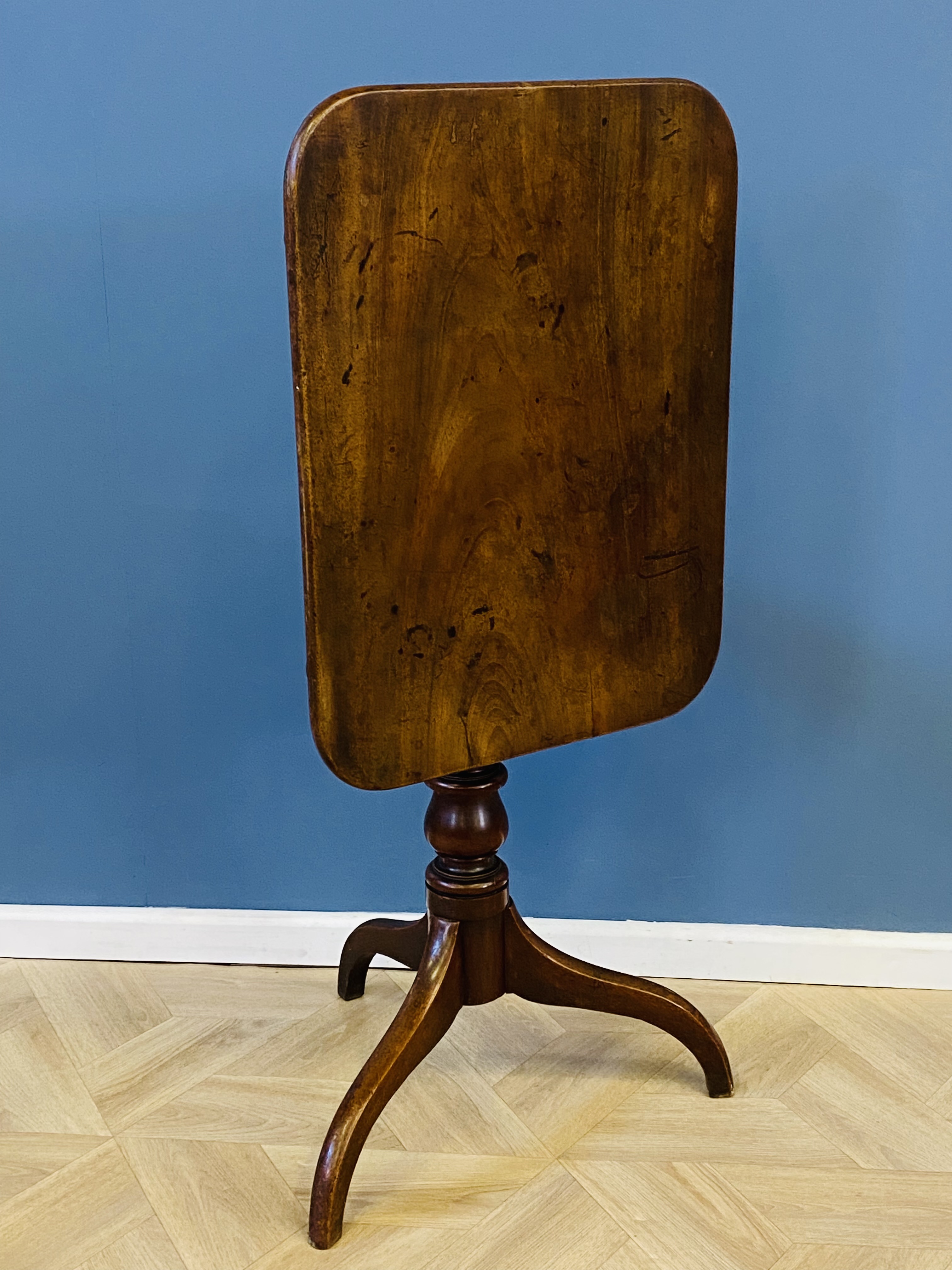 19th century mahogany tilt top occasional table - Image 5 of 5