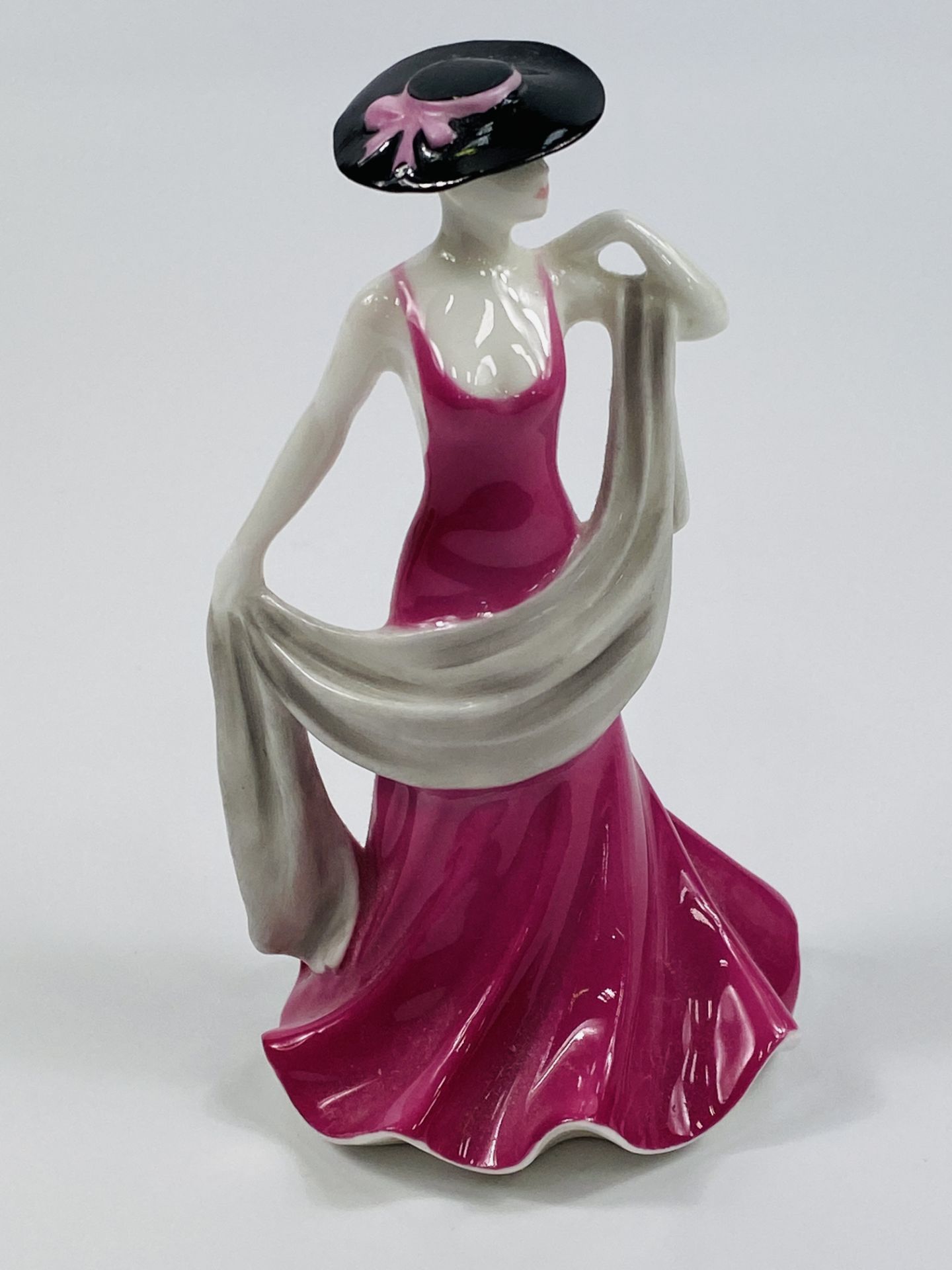 Eleven porcelain figurines - Image 7 of 12