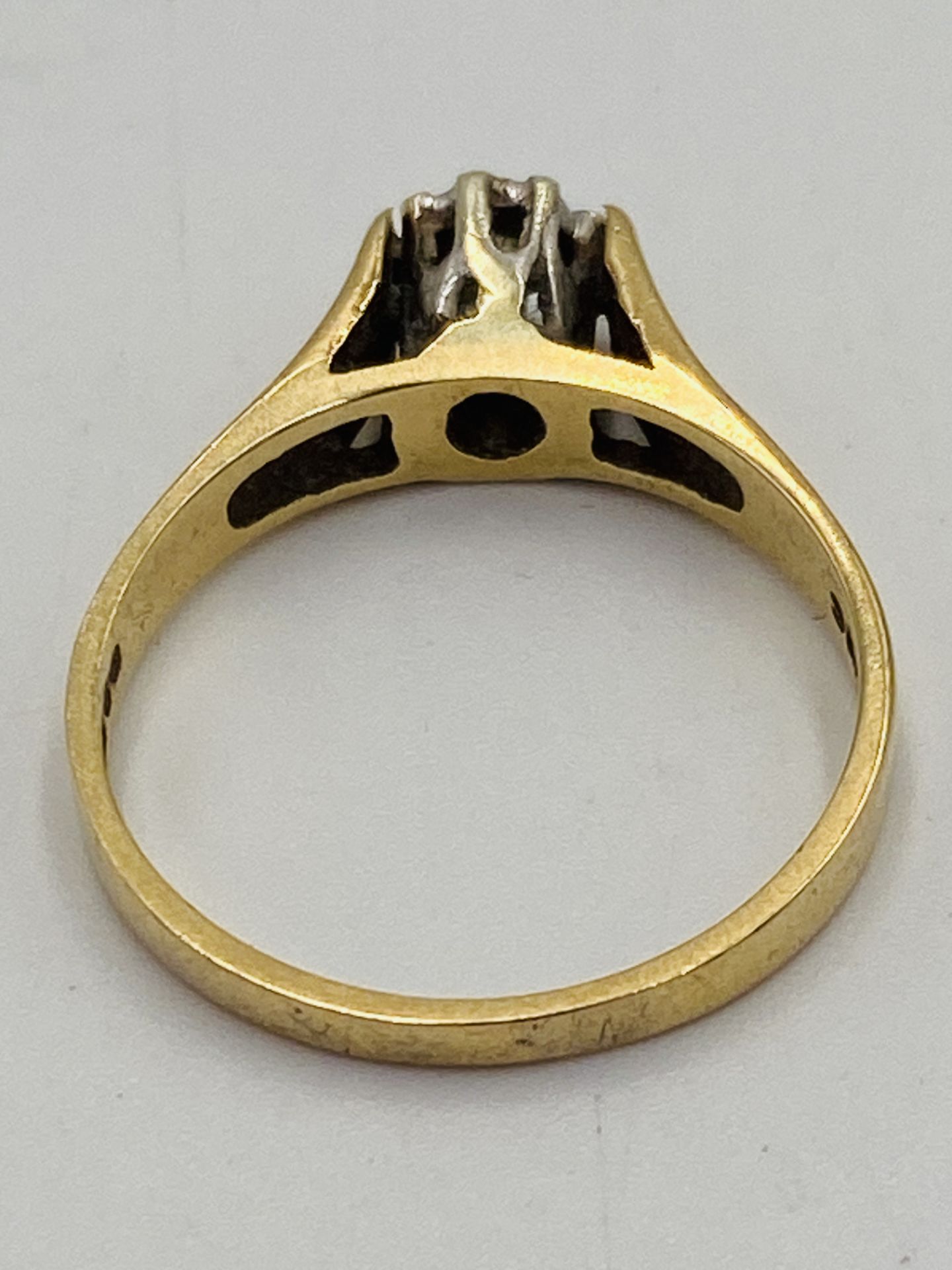9ct gold solitaire ring - Image 5 of 6