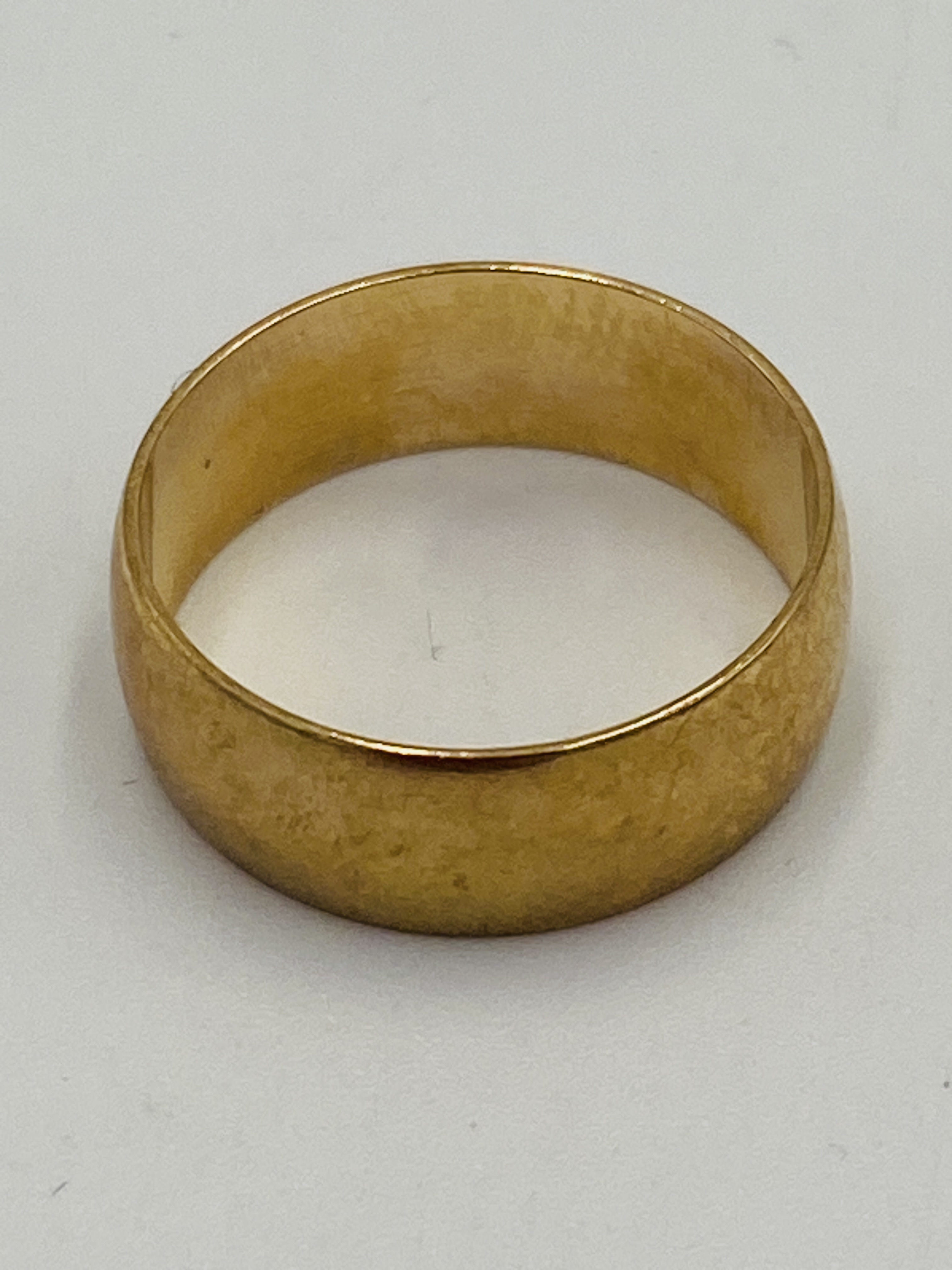 9ct gold band