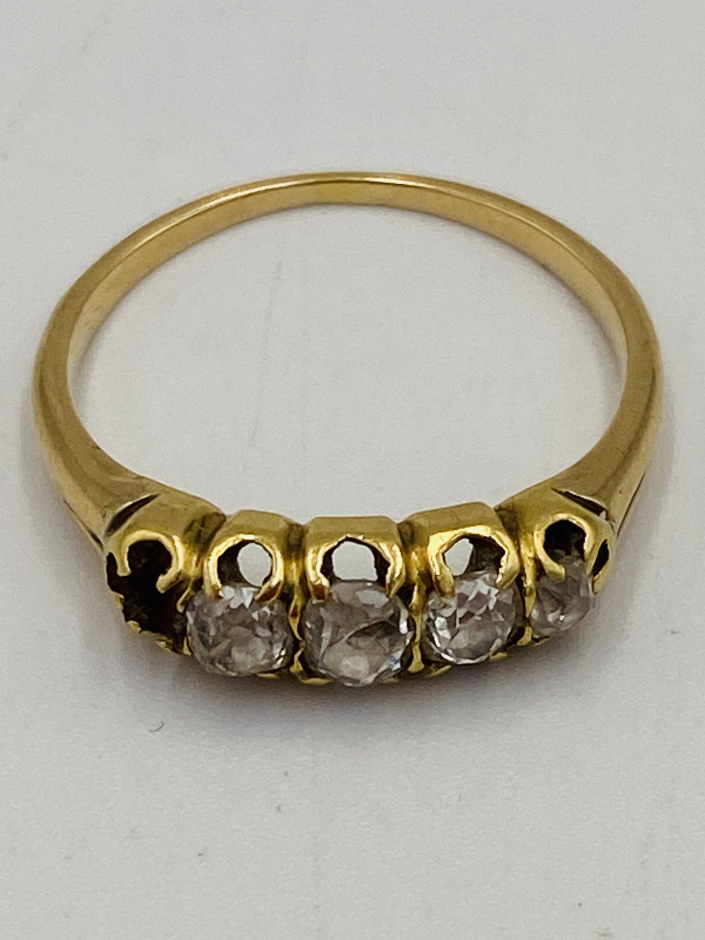 Gold ring set with four diamonds - Image 5 of 6