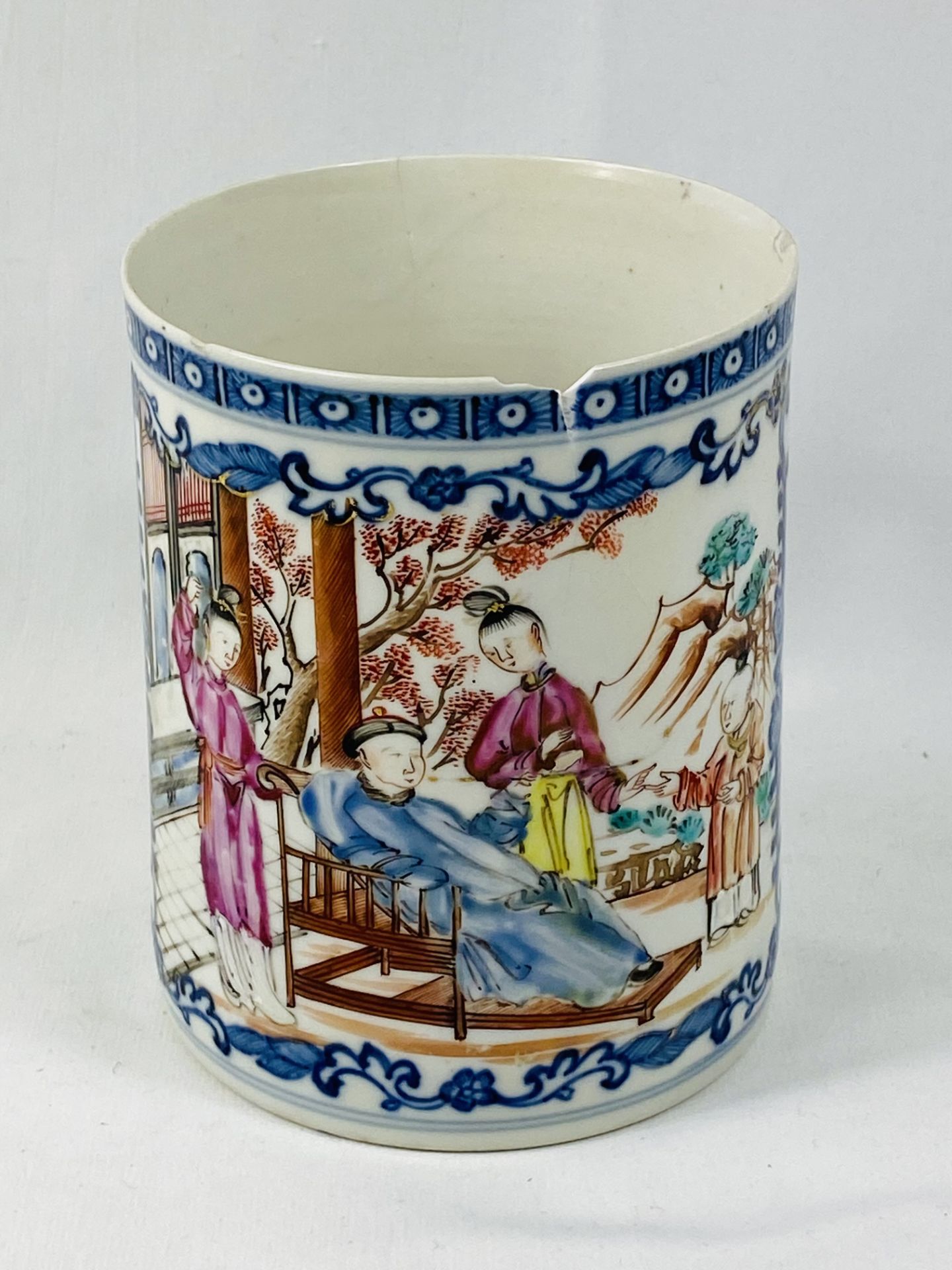 Chinese famille rose tankard - Image 4 of 4