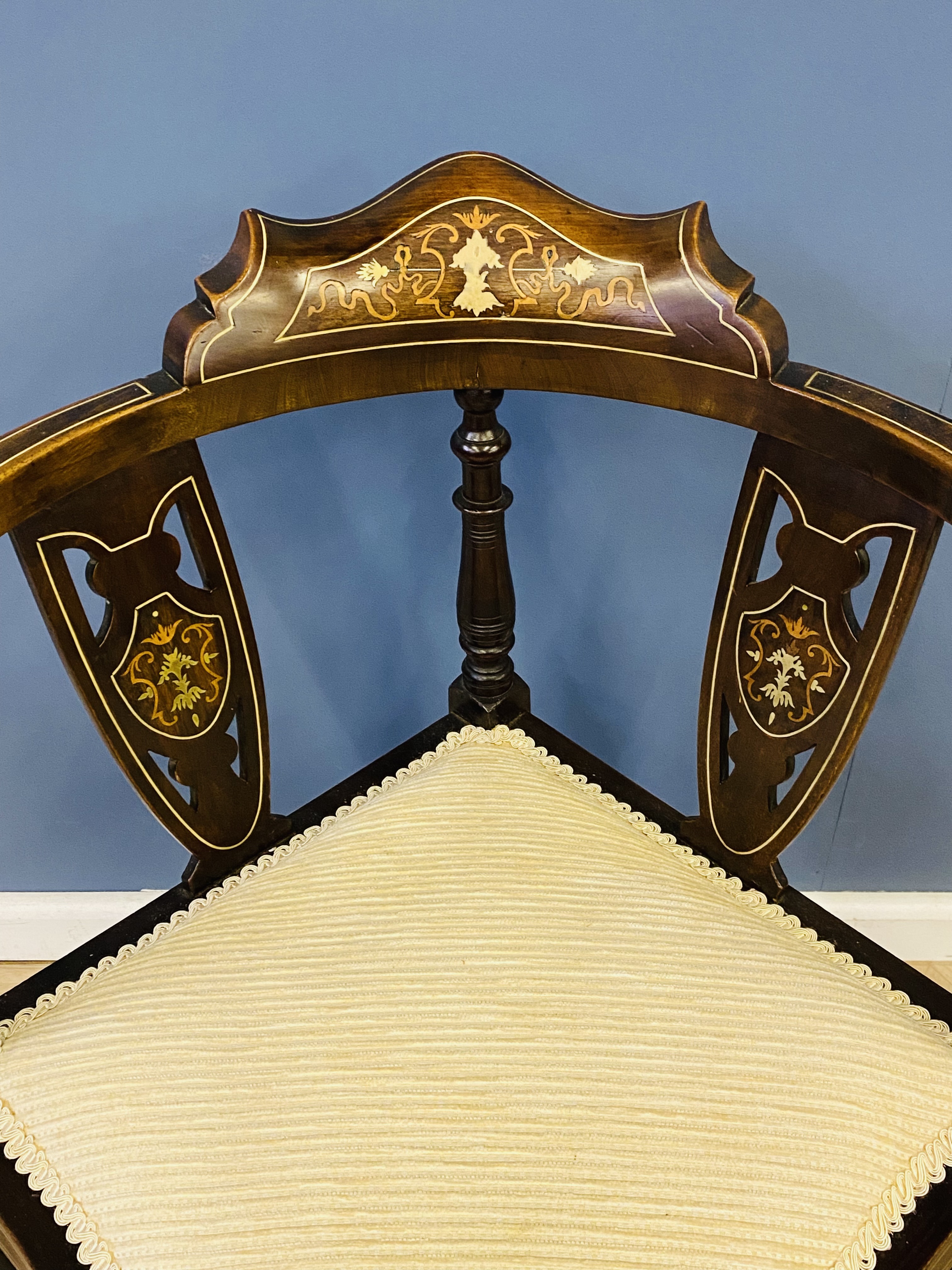 Edwardian mahogany corner chair - Image 3 of 6