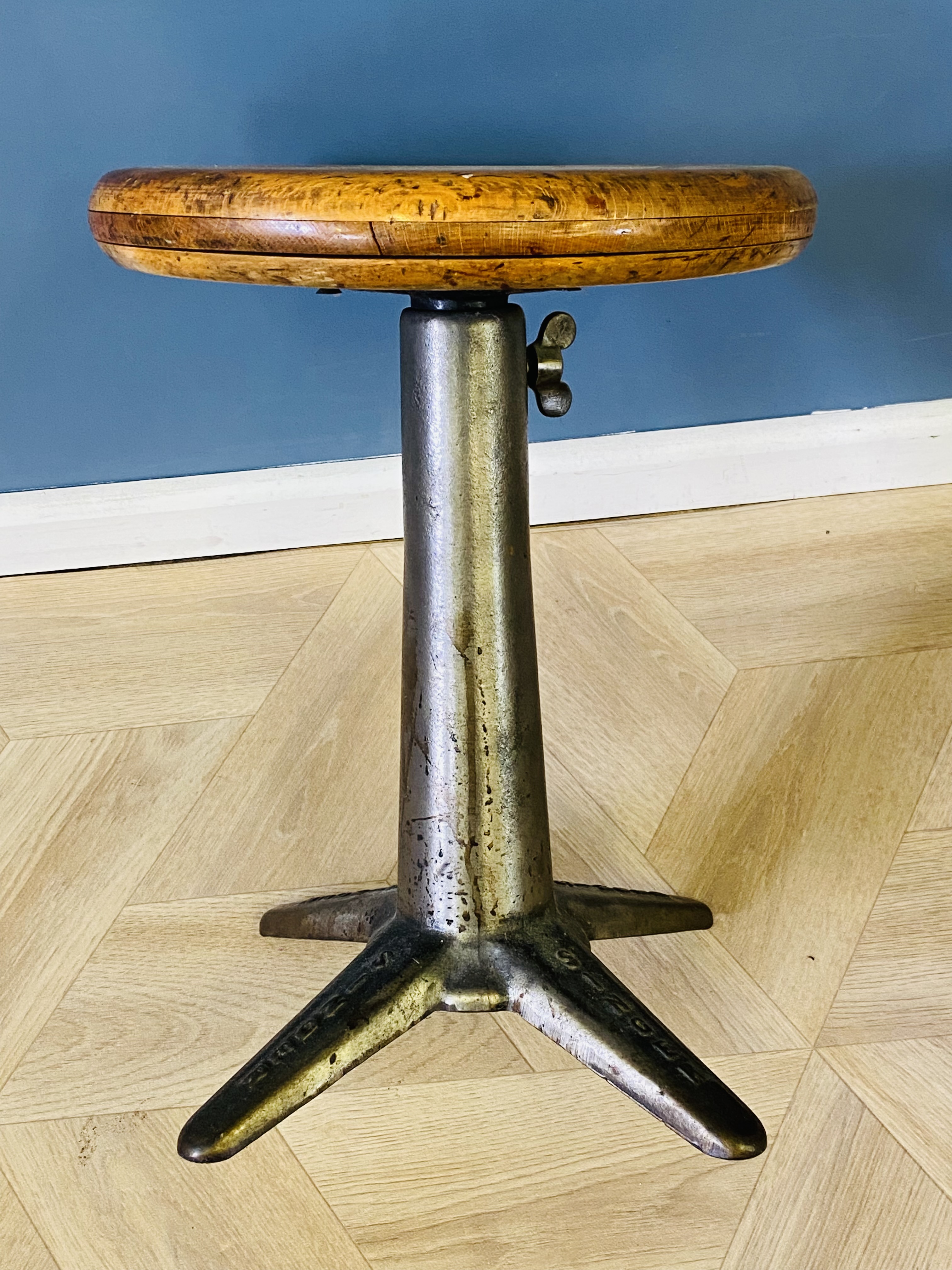 Pair of steel and cast iron 'Singer' industrial factory stools - Image 7 of 7