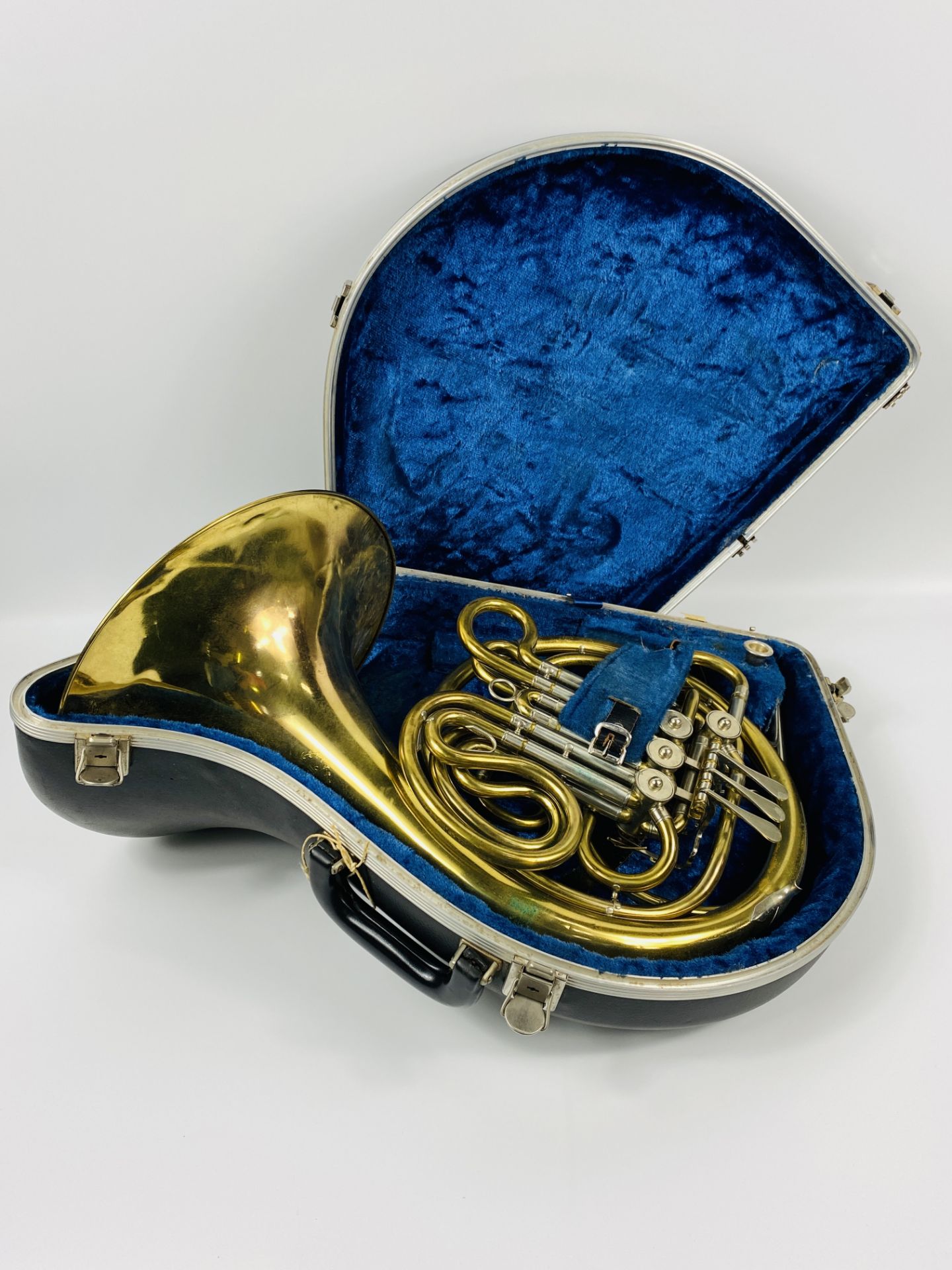 French horn in carry case - Image 3 of 8