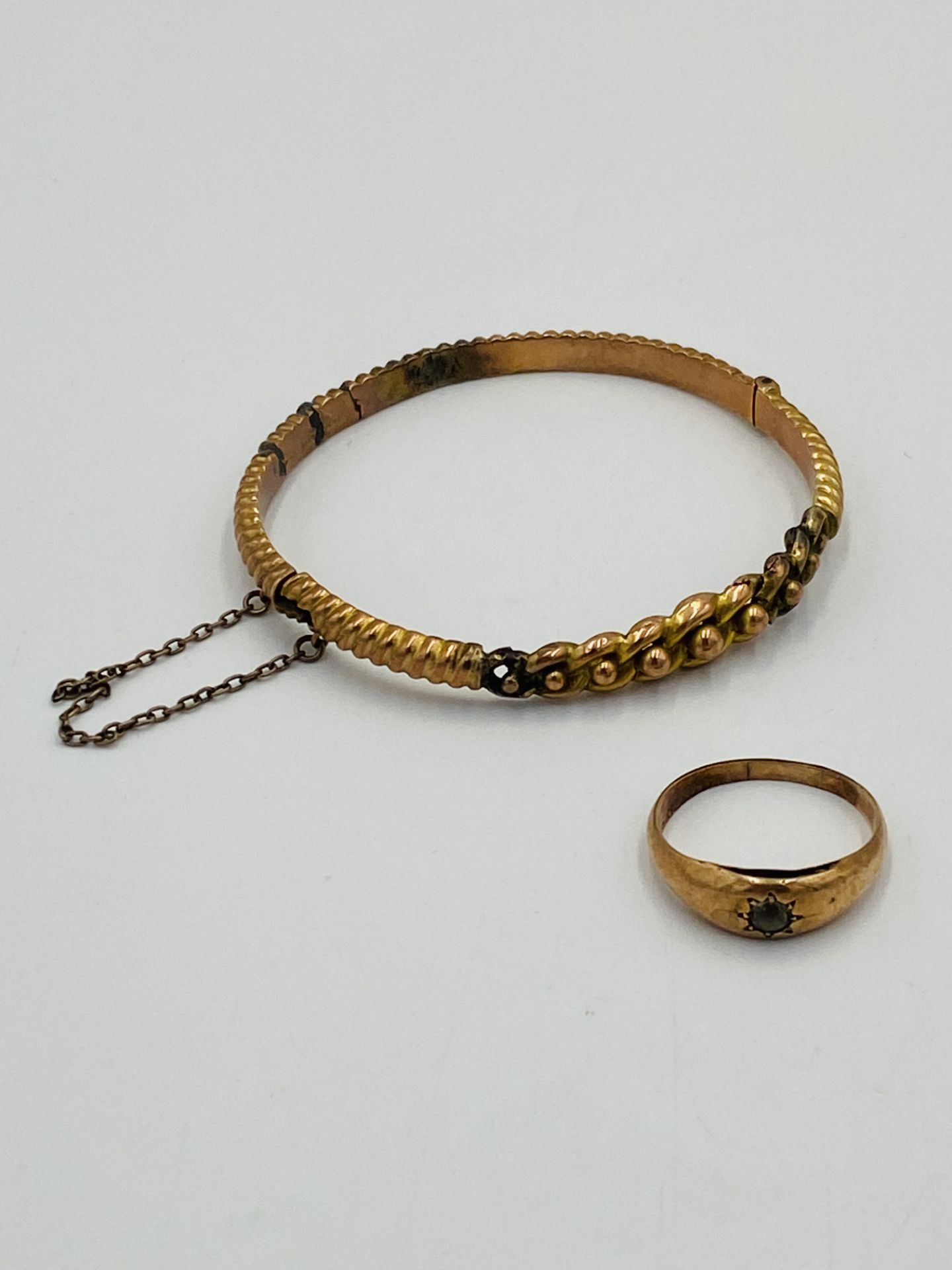 9ct gold bracelet with 9ct gold ring - Image 2 of 6