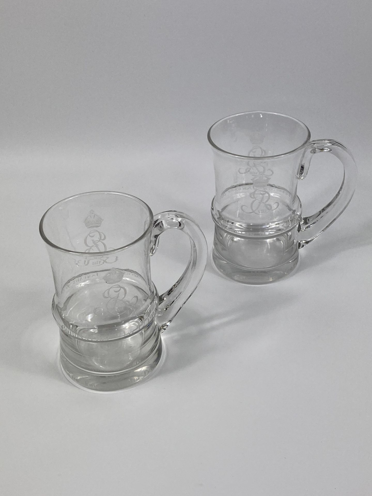 Two limited edition Edward VIII glass tankards retailed by Thomas Goode. - Image 2 of 5