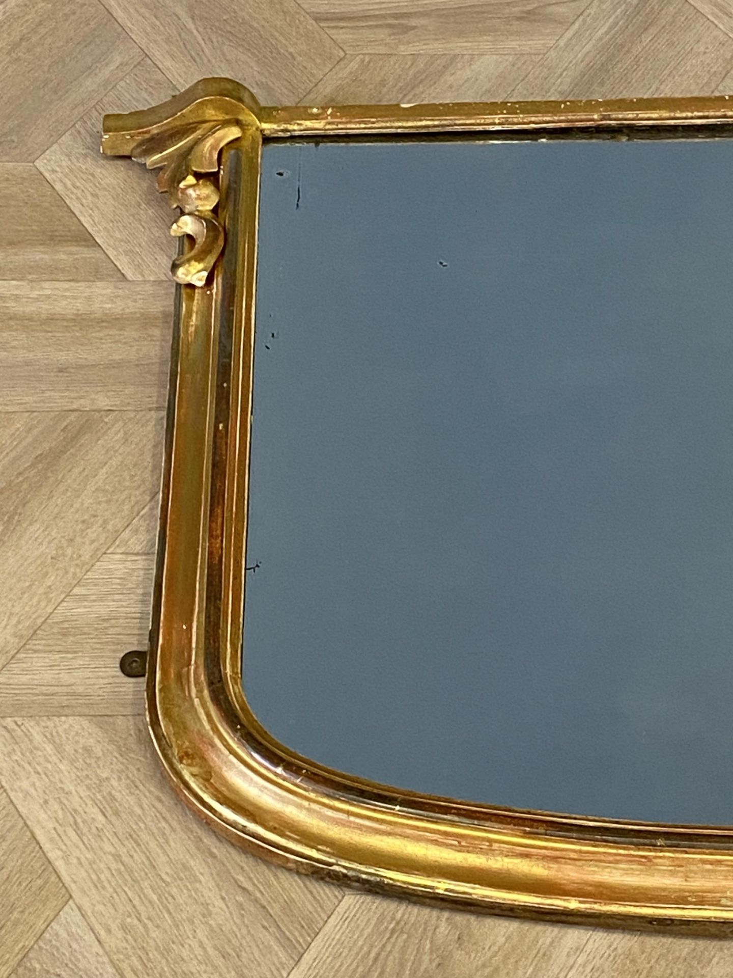 Victorian gilded overmantle mirror - Image 5 of 5