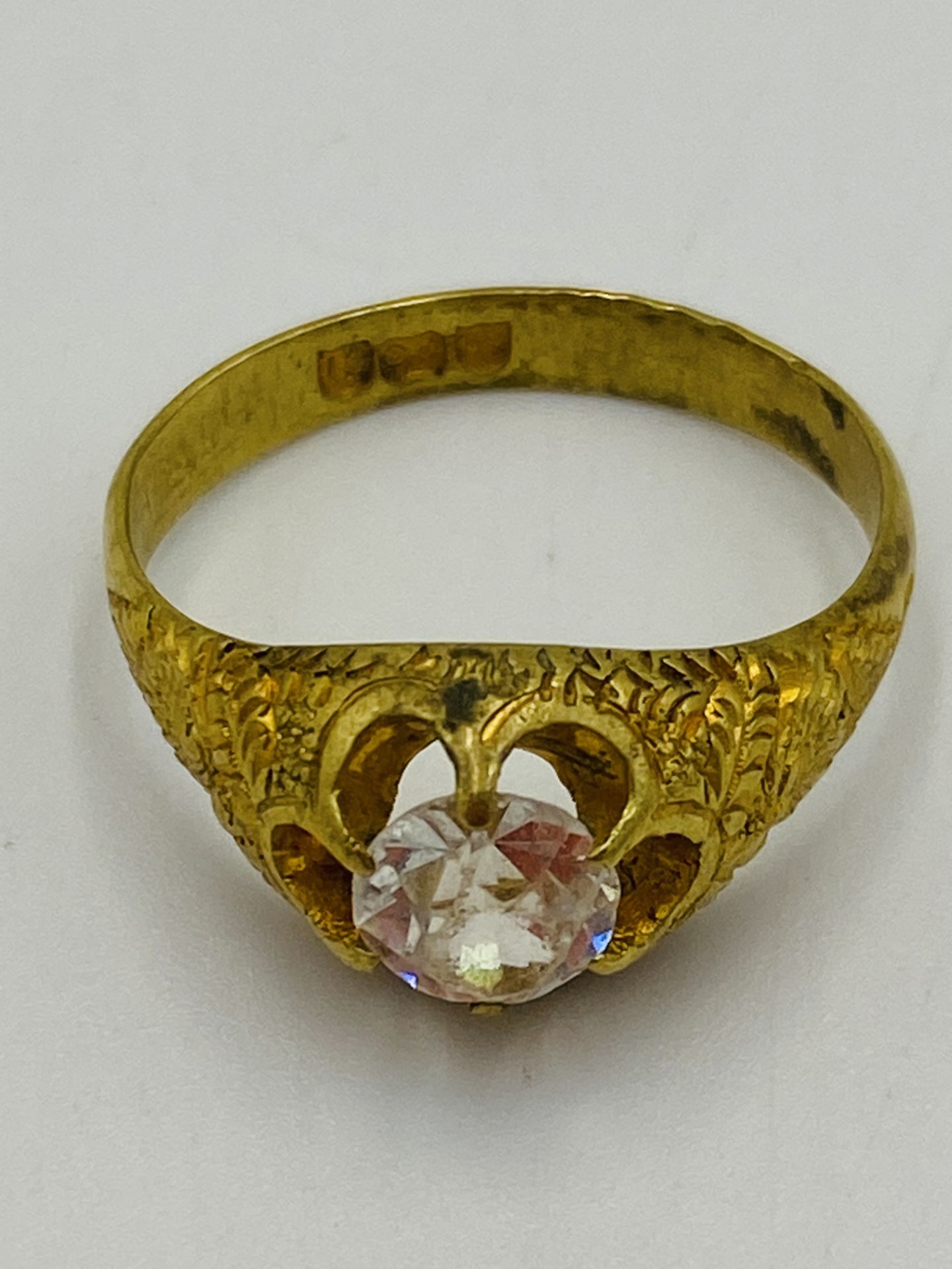 15ct gold ring together with a yellow metal ring - Image 2 of 5