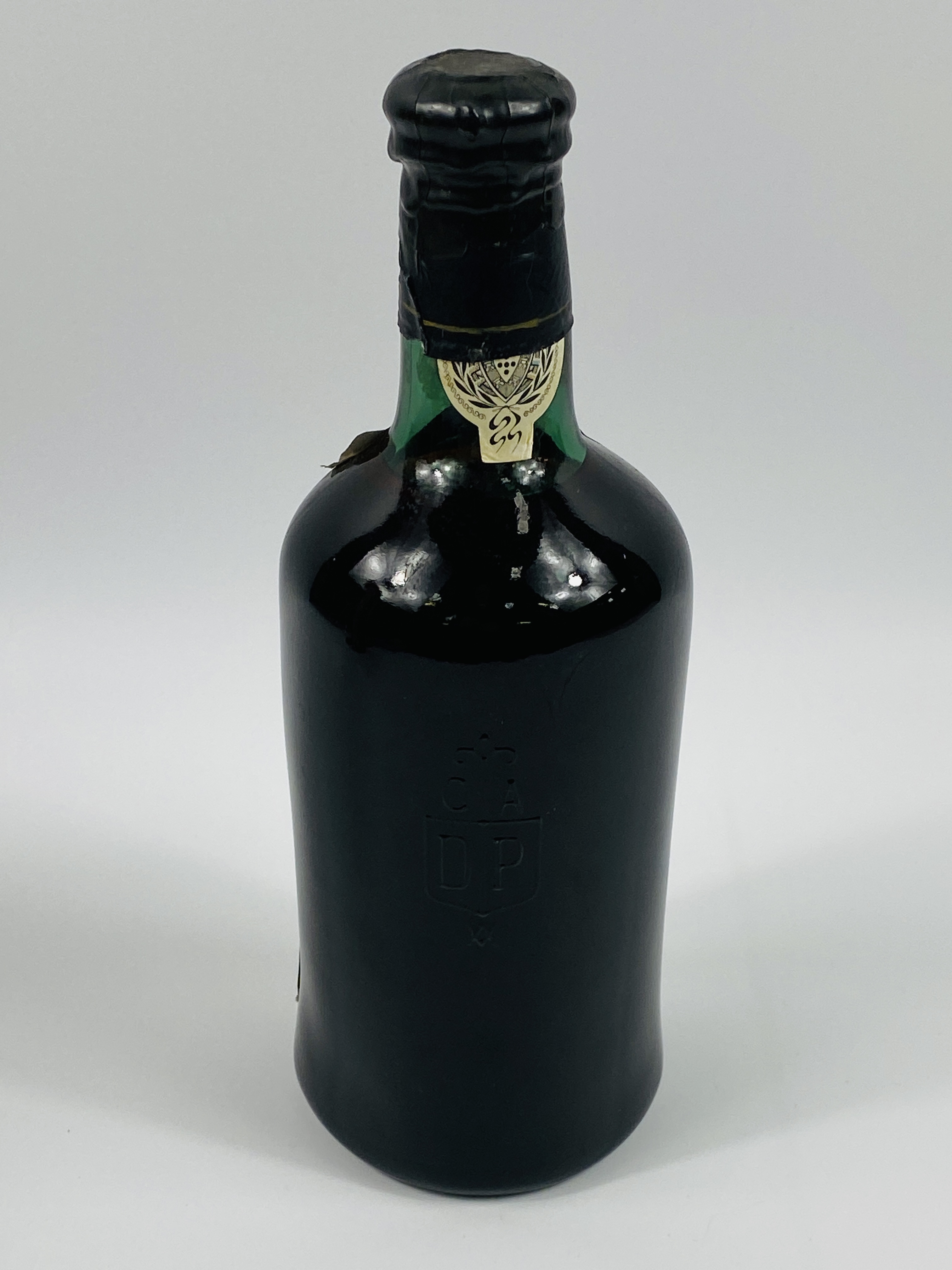 26fl oz bottle of Royal Oporto Vinho do Porto, 1963 - Image 3 of 3