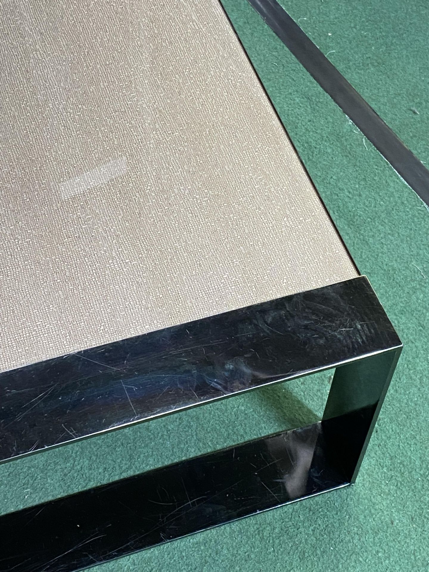 Coffee table with glass top - Image 6 of 6