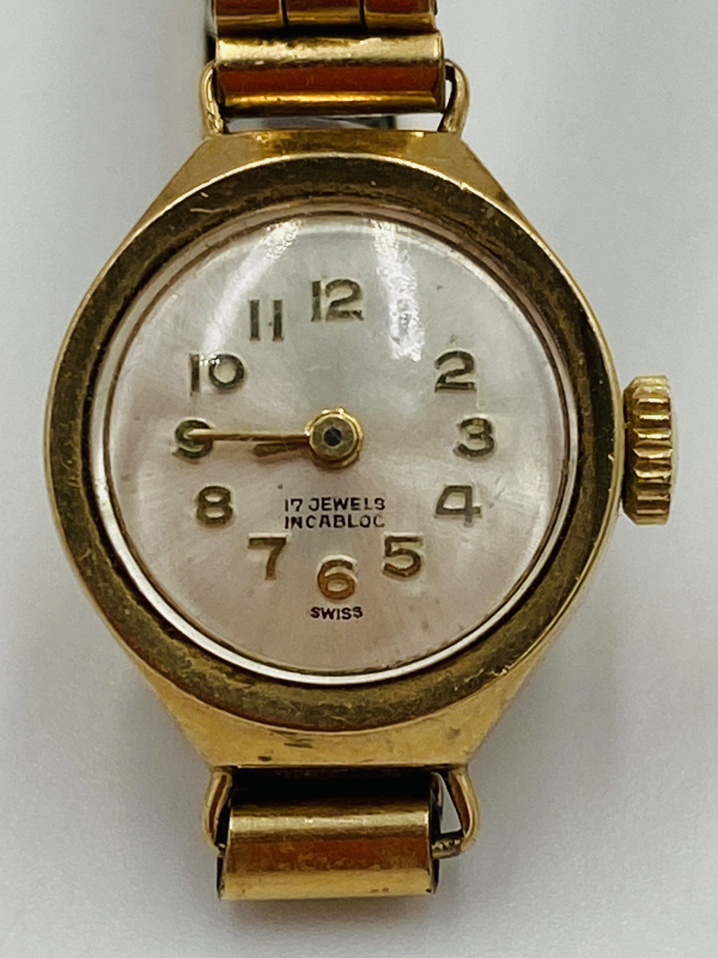 Two ladies wristwatches in 9ct gold cases - Image 2 of 7