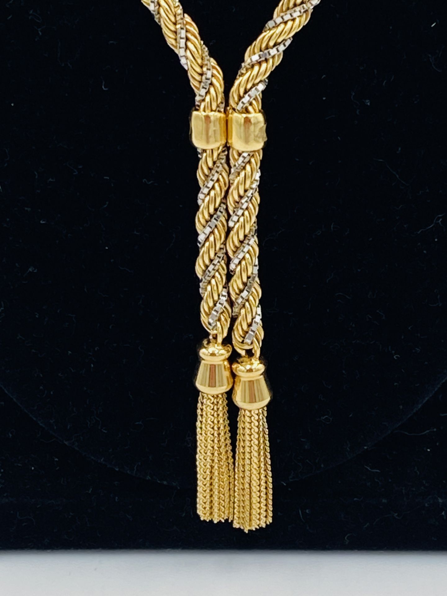 9ct gold and white metal rope twist necklace - Image 2 of 4
