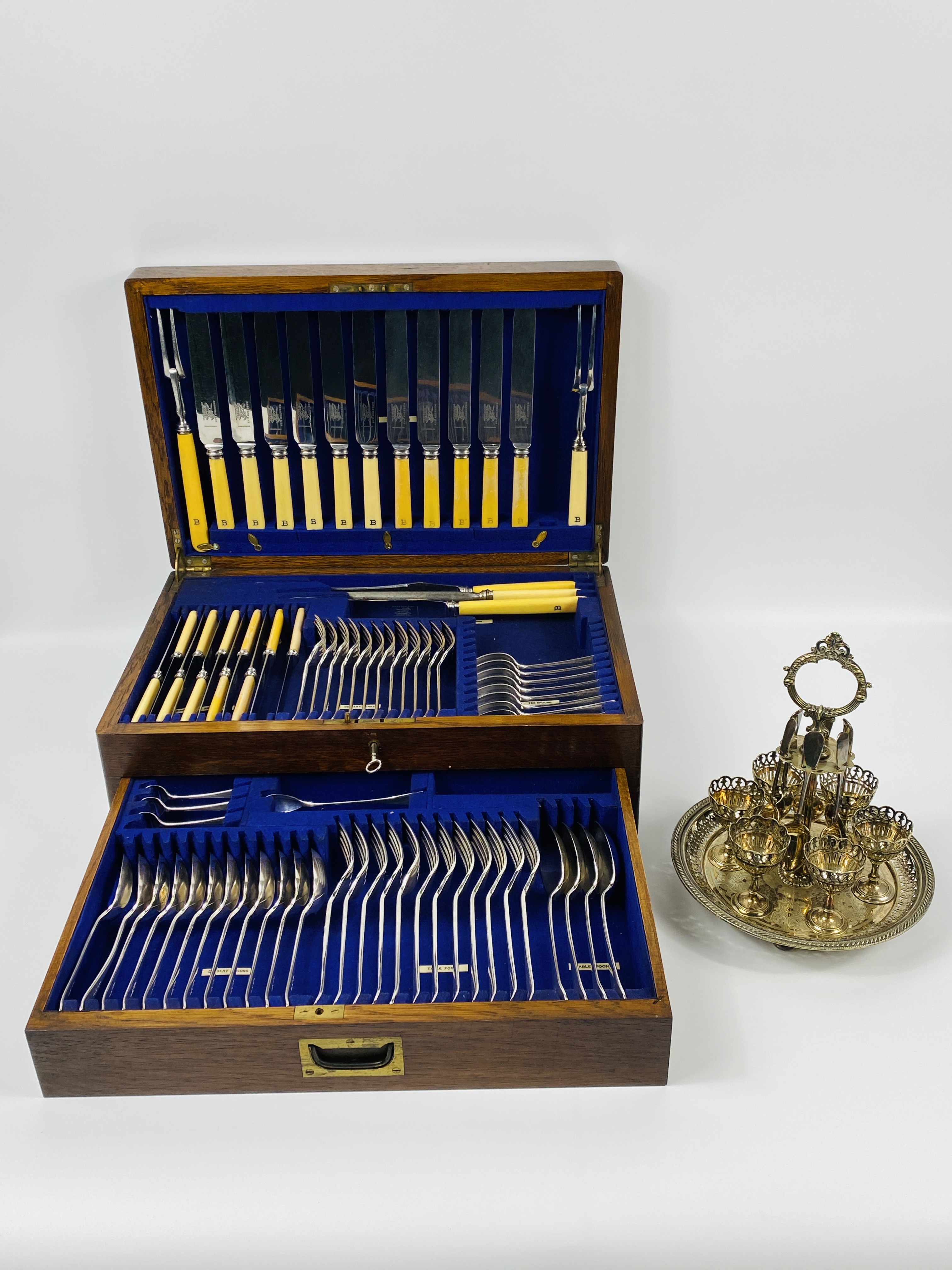 Canteen of silverplate cutlery together with an egg cup stand - Image 7 of 7