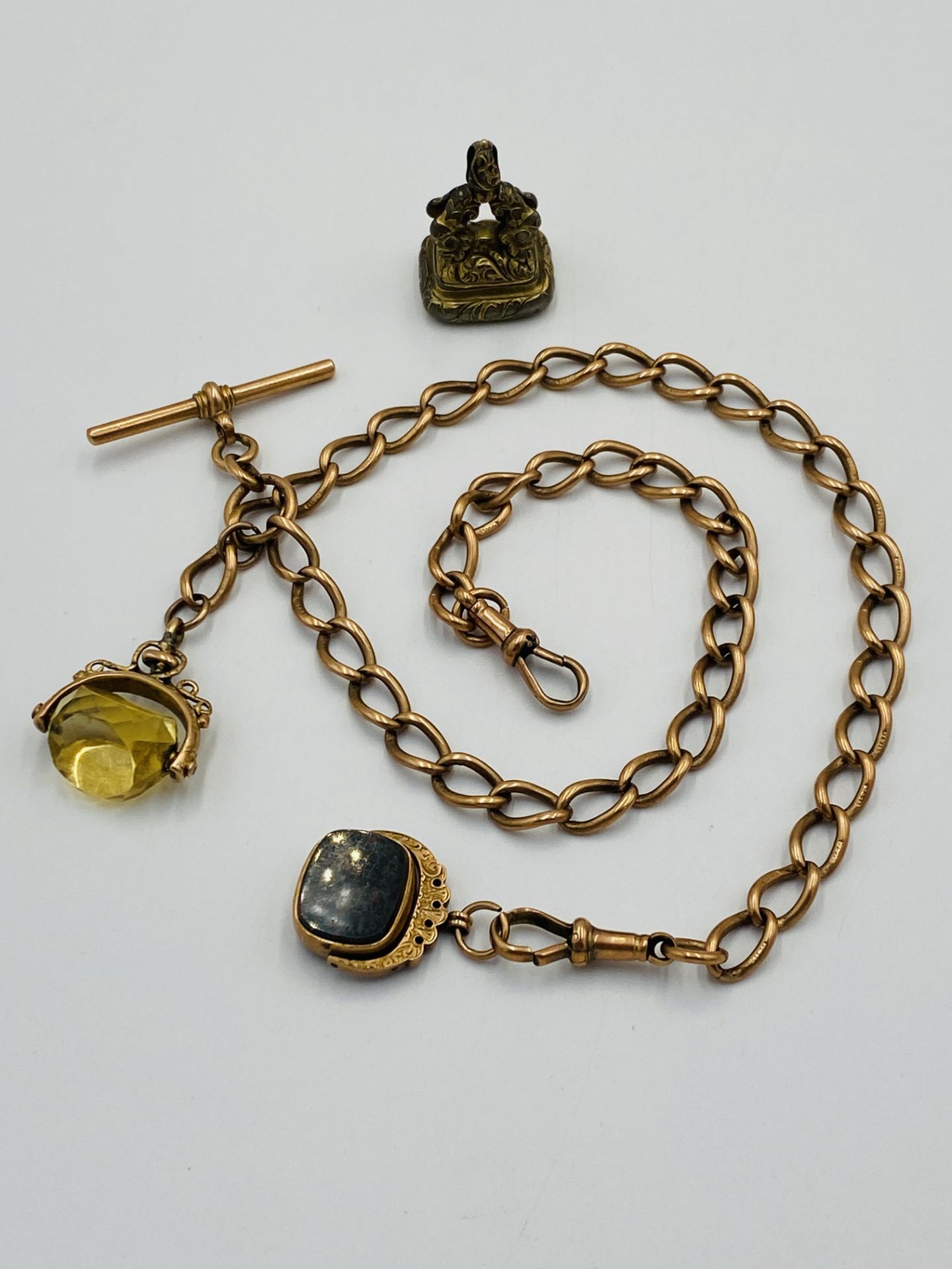 9ct gold fob chain with two fobs - Image 6 of 7