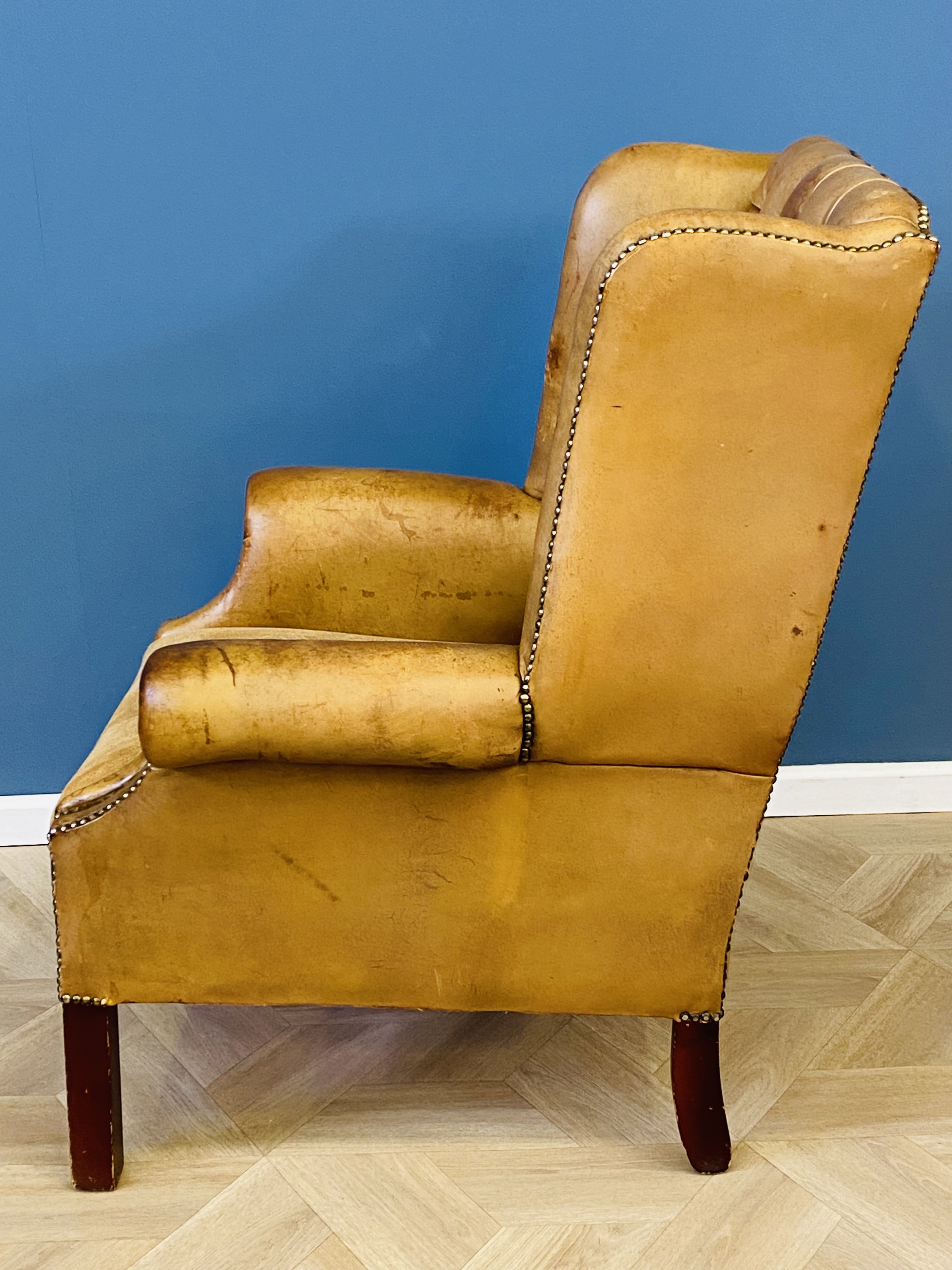 Leather button back wing armchair - Image 6 of 6